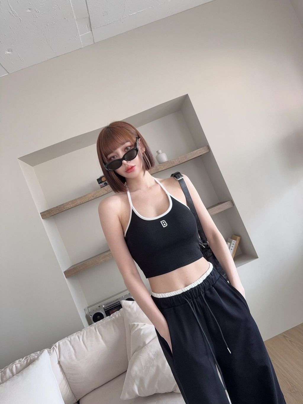 #9627 訂製款-歐美感字母滾邊繞脖胸墊背心 (10)