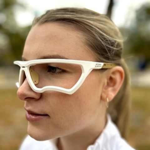 my-11134207-7ras9-mcq7j6y85pv331_tn