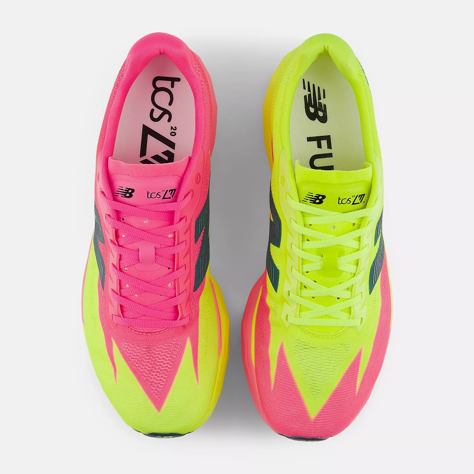 M TCS London Marathon SC Elitev5 ALKALINE GREEN PINK HEAT (3)