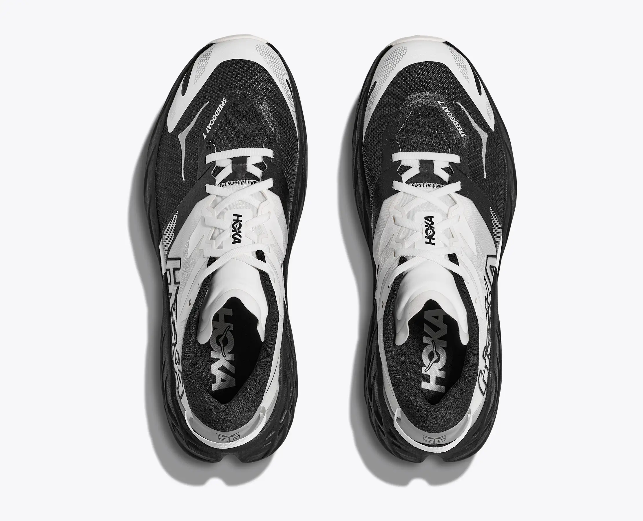 M SPEEDGOAT 7 BLACK WHITE (2)