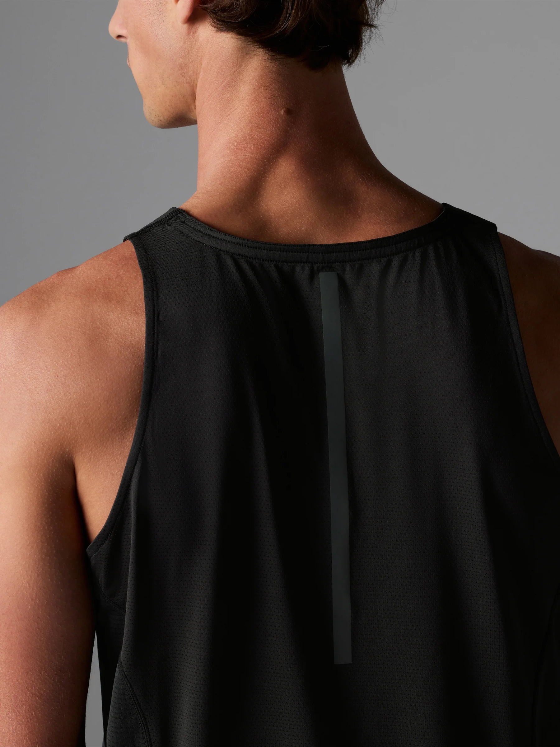 M TEMPO TANK BLACK (5)