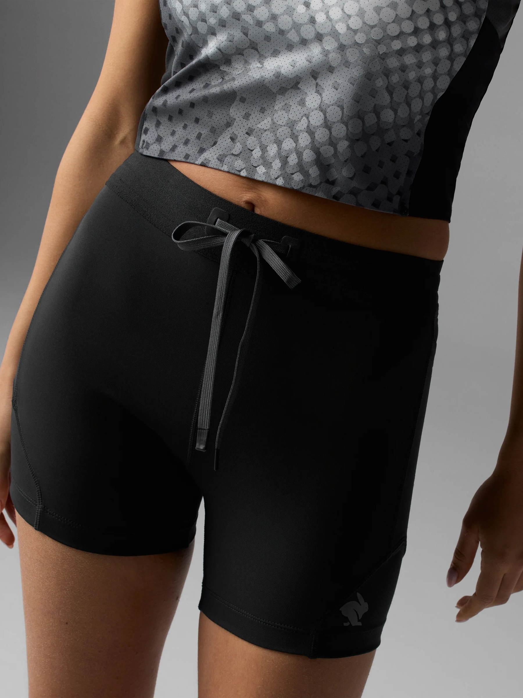 rabbit_PACER_SHORT_4_BLACK_2_2048x_result