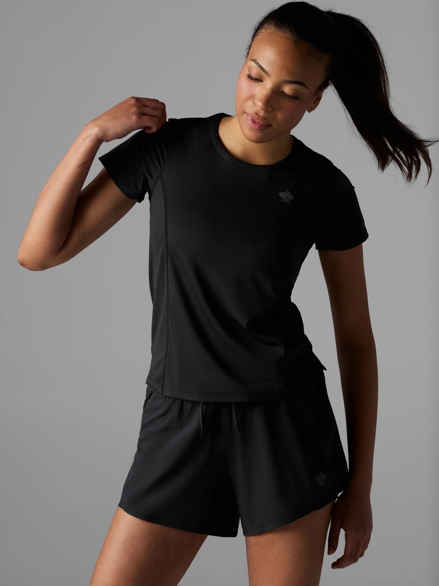 W TEMPO TEE SS BLACK (1)