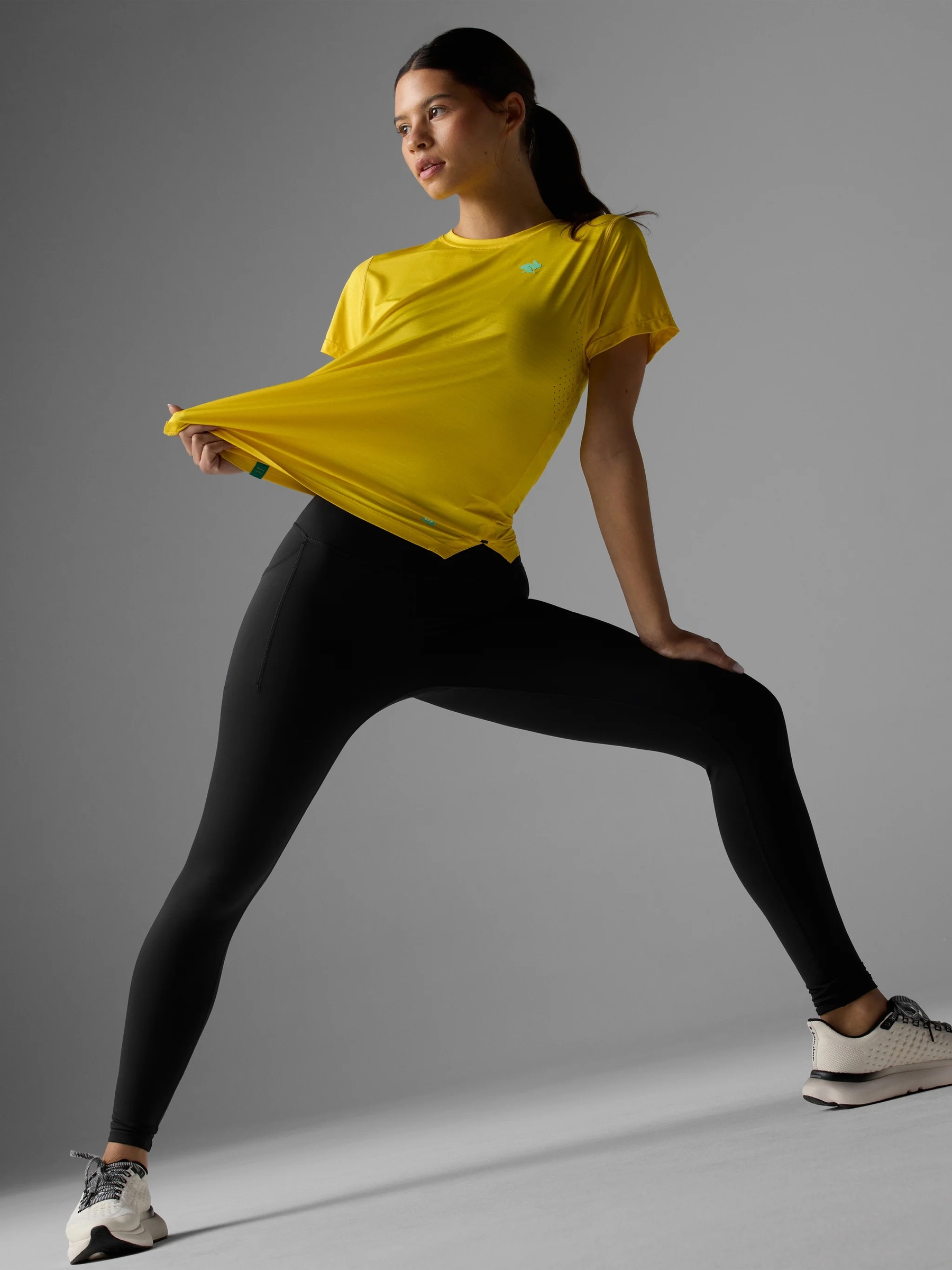 W UPF TEE SS HIGH VISIBILITY (4)