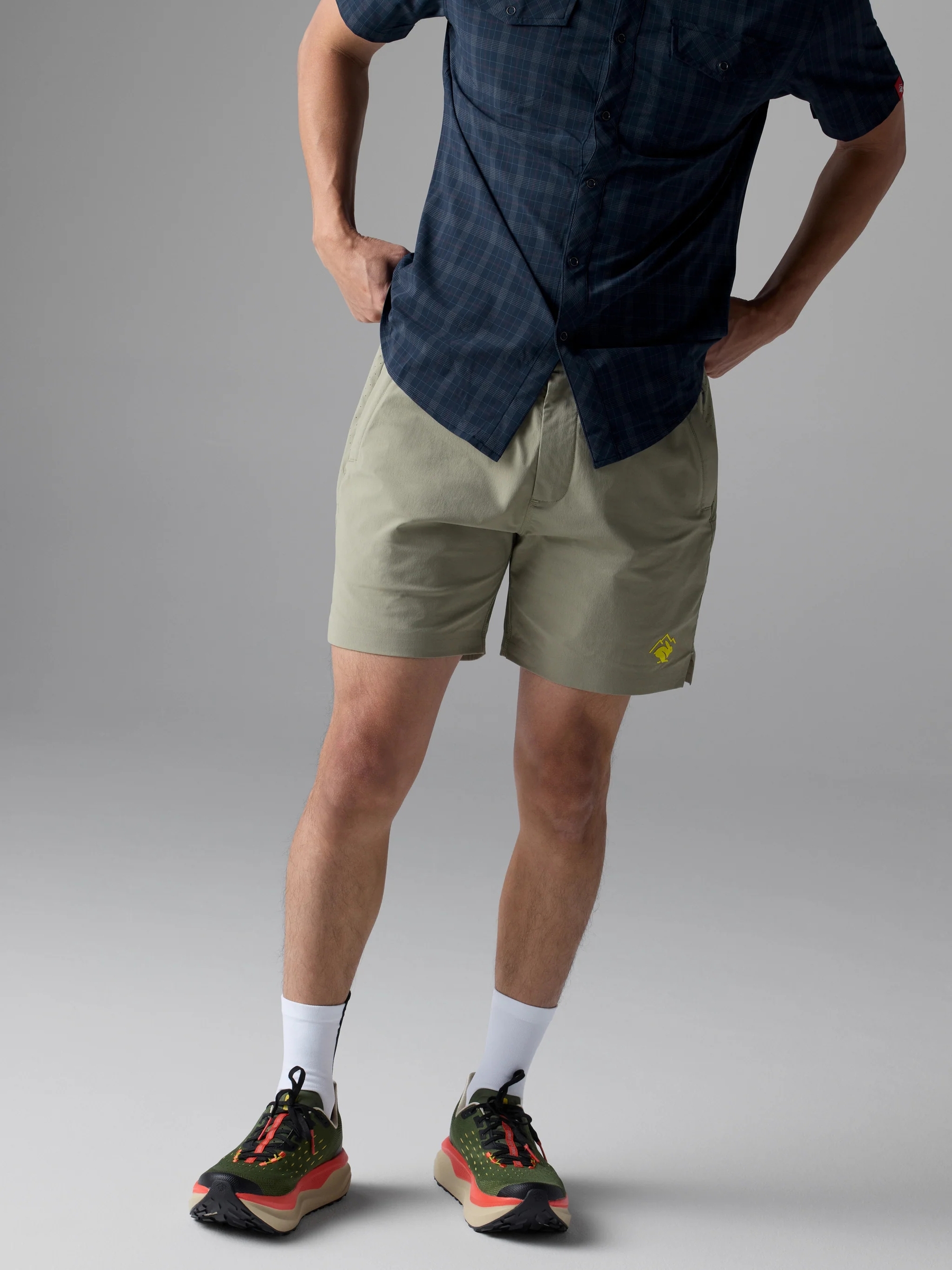 M HIGH COUNTRY SHORT 6IN COYOTE (1)