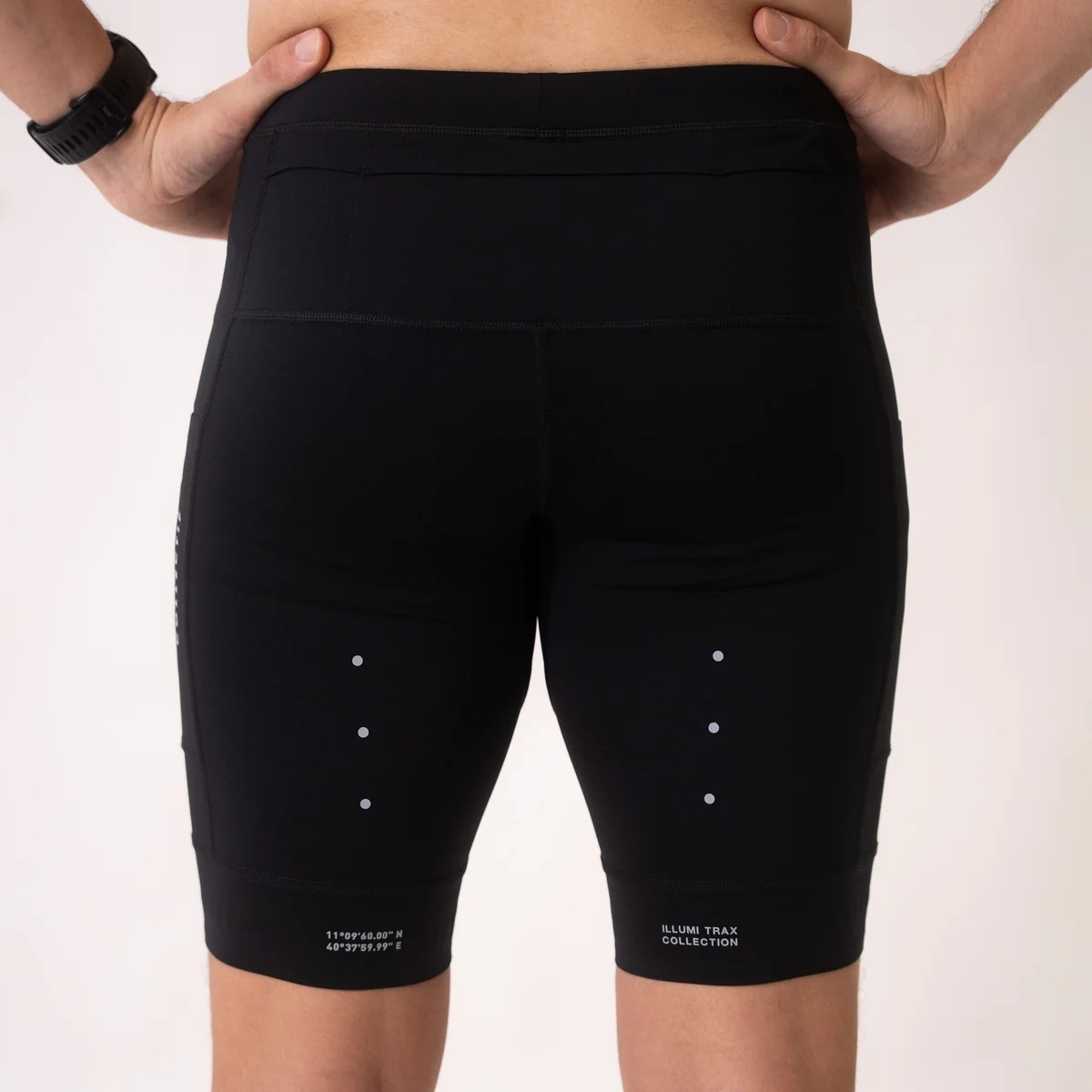 ILLUMI TRAX V2 RUNNING HALF TIGHTS BLACK (9)