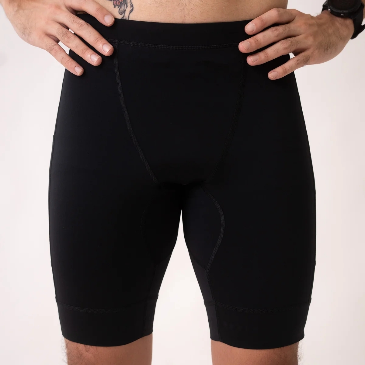 ILLUMI TRAX V2 RUNNING HALF TIGHTS BLACK (7)