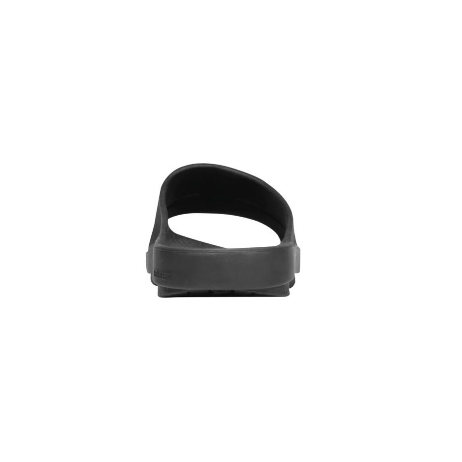 16e360414bcc34298204959379d98070