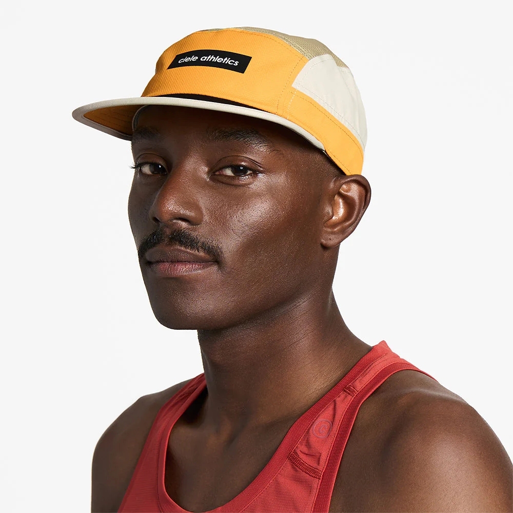 U-2-CA-0060-OR003_GOCap-Field-IconicBar-Clementine-Sand_D1_2025_STUD2_result