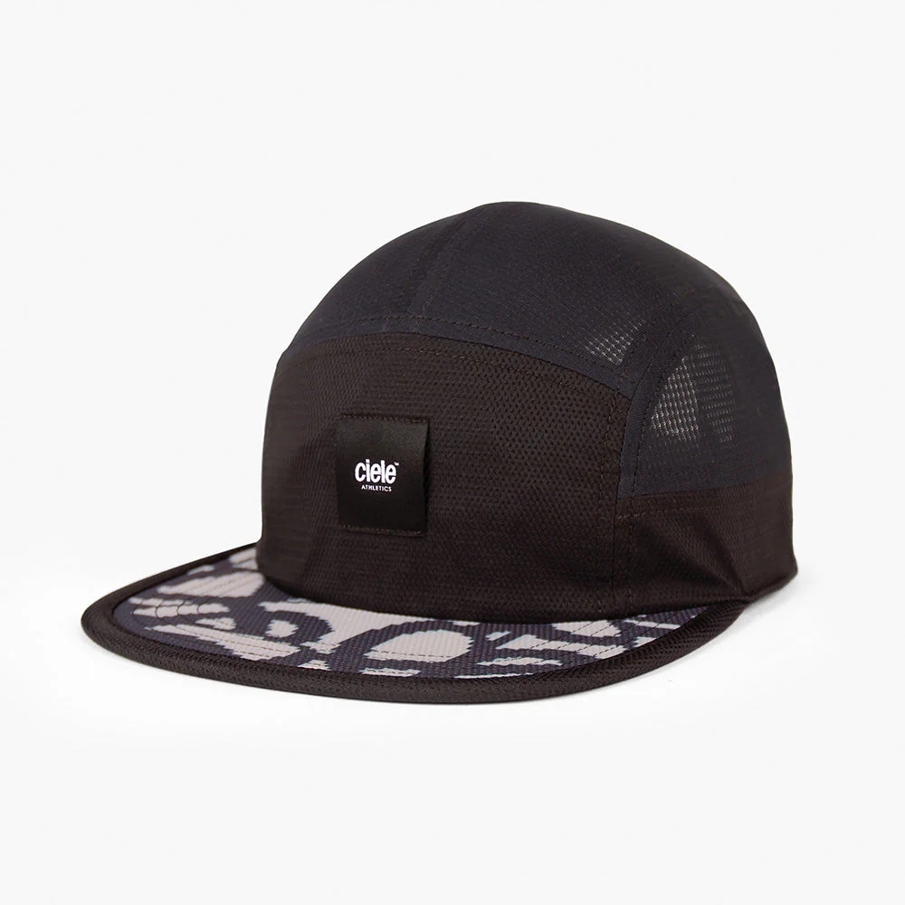 U-2-CA-0079-BK002_GOCap-EQ-FrameS-Whitaker_D1_2025_FRNTL_result