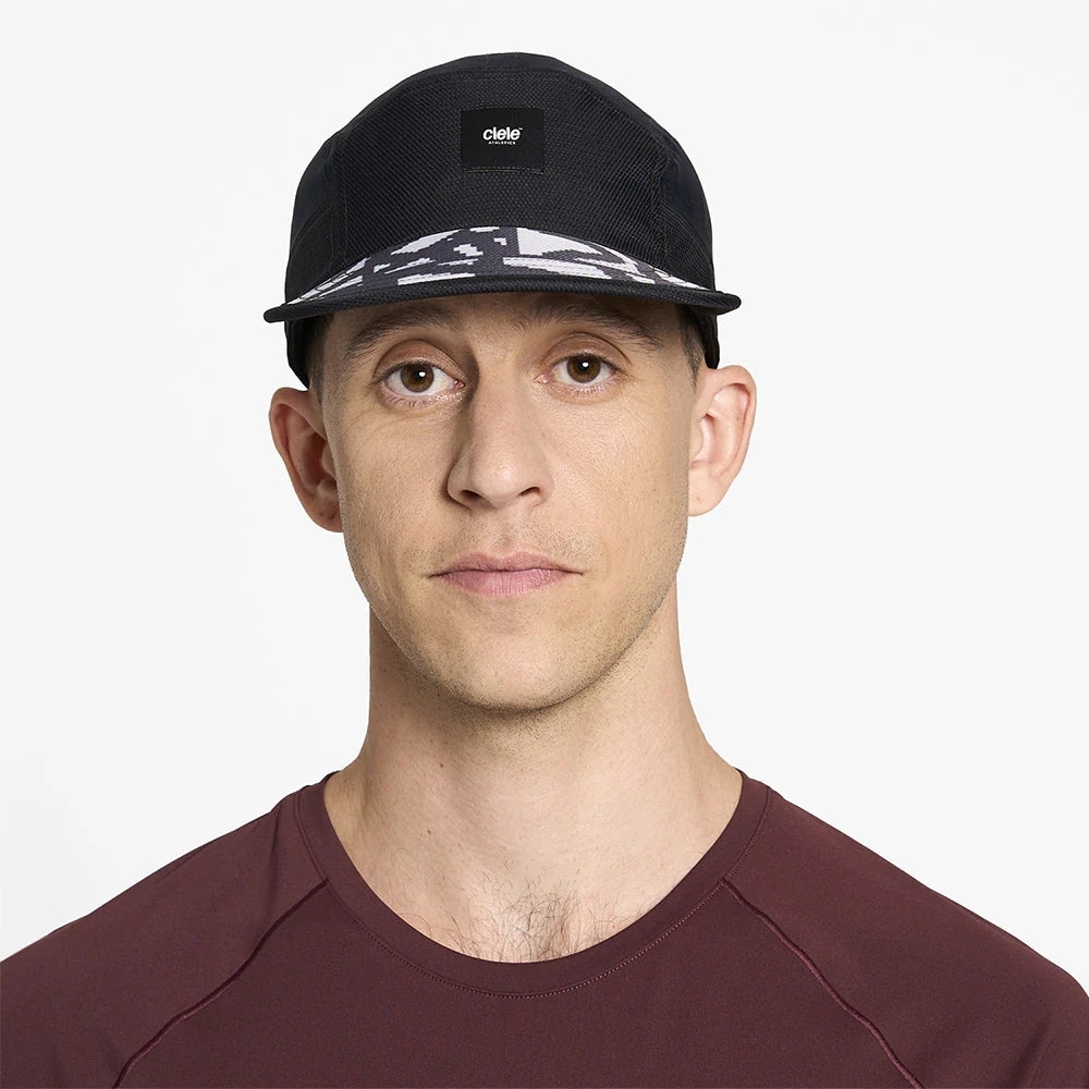 U-2-CA-0079-BK002_GOCap-EQ-FrameS-Whitaker_D1_2025_STUD1_result