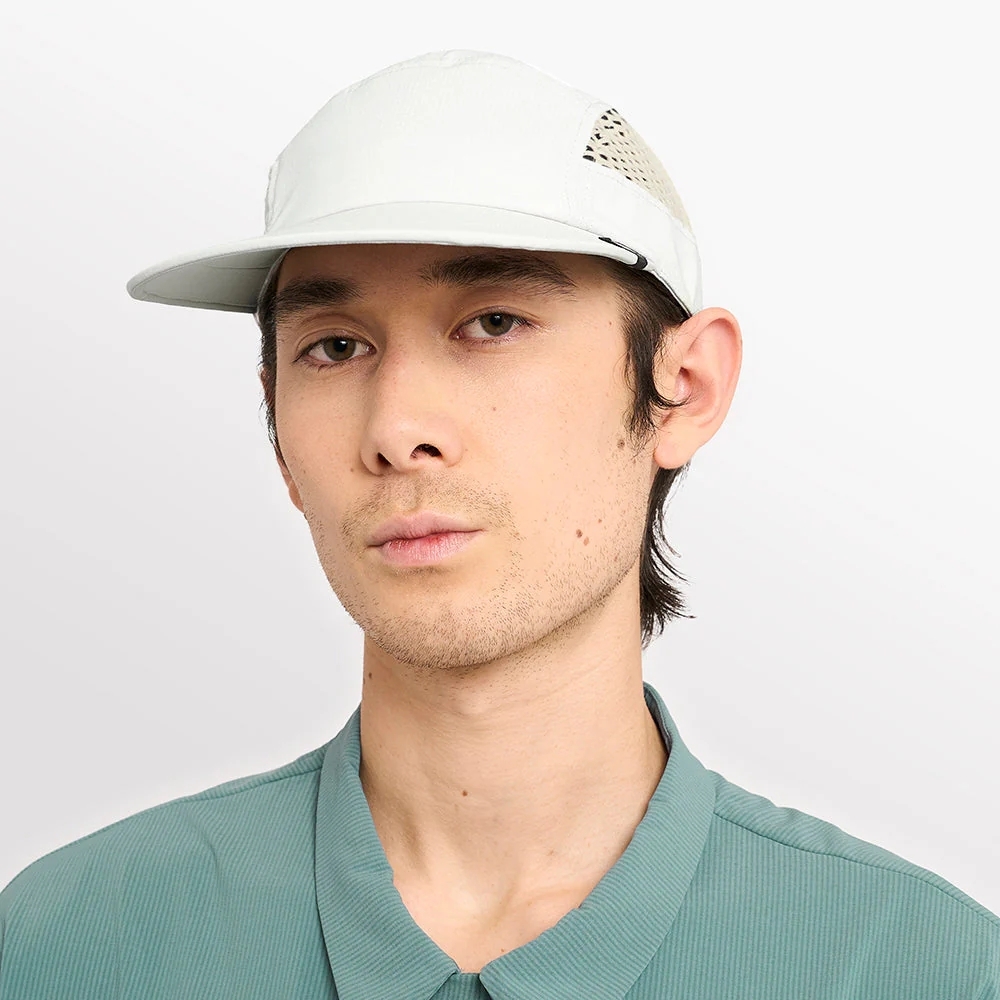 U-2-CA-0119-GR003_GOCap-LongBrim-Milkensuga-LE-LightGrey_D1_2025_STUD1_result