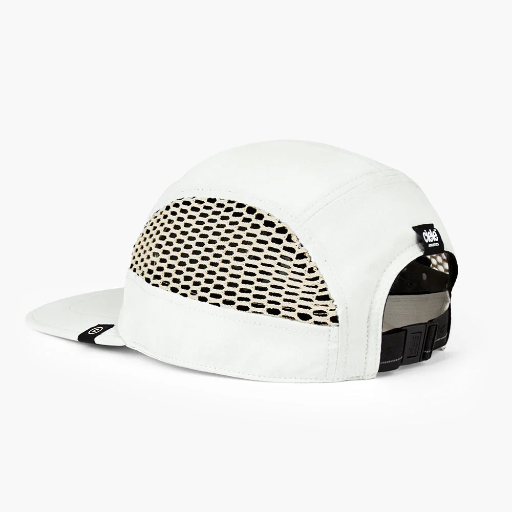 U-2-CA-0119-GR003_GOCap-LongBrim-Milkensuga-LE-LightGrey_D1_2025_BACKL_result