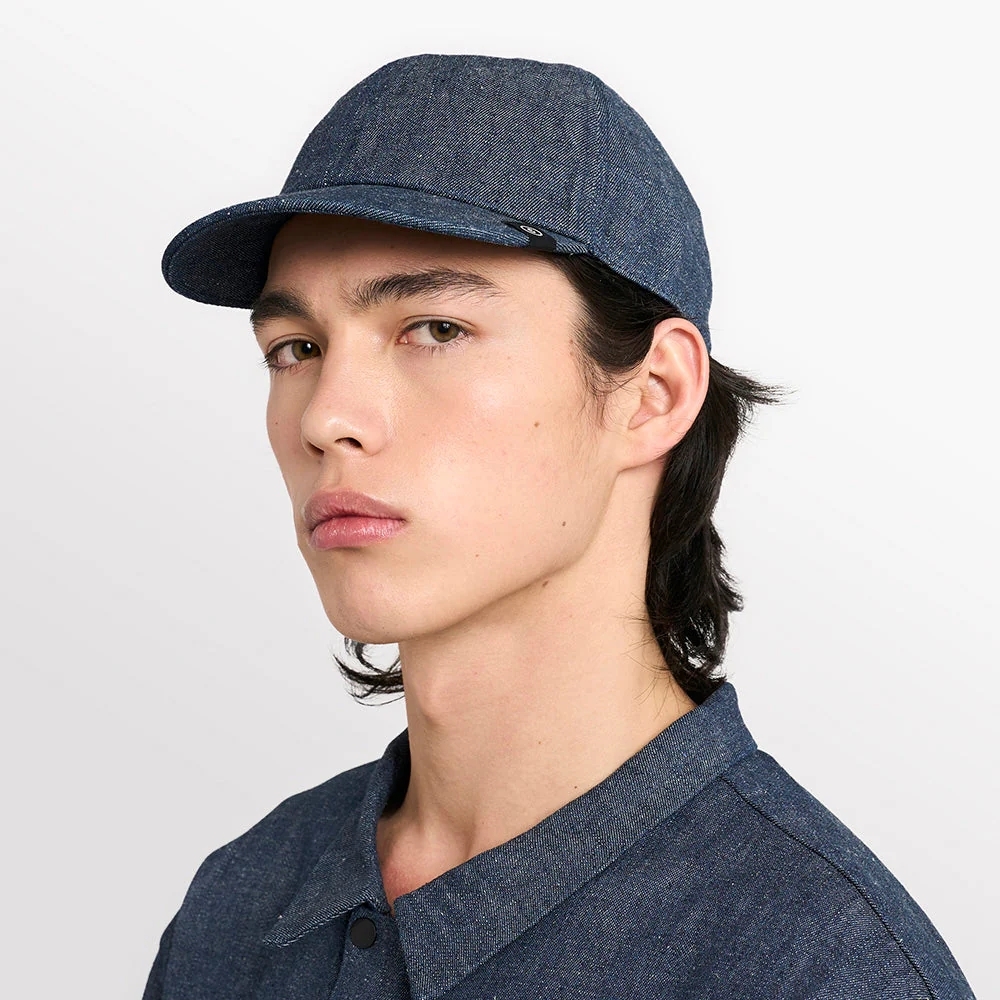 U-2-CA-0120-BL001_CRWCapSC-ShortBrim-Denim-LE-Indigo_D1_2025_STUD2_result