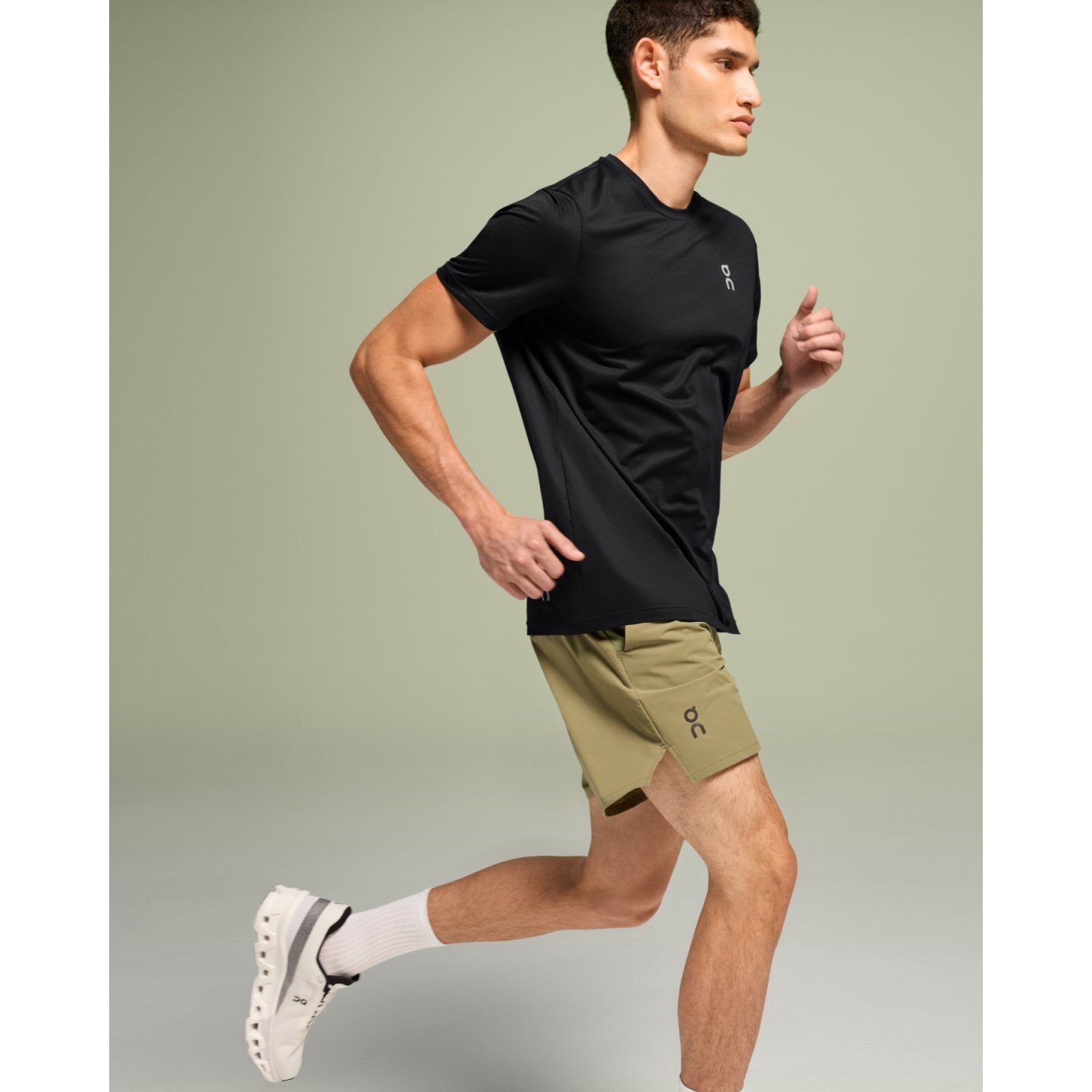 on-core-t-running-shirt-black-5-1650315