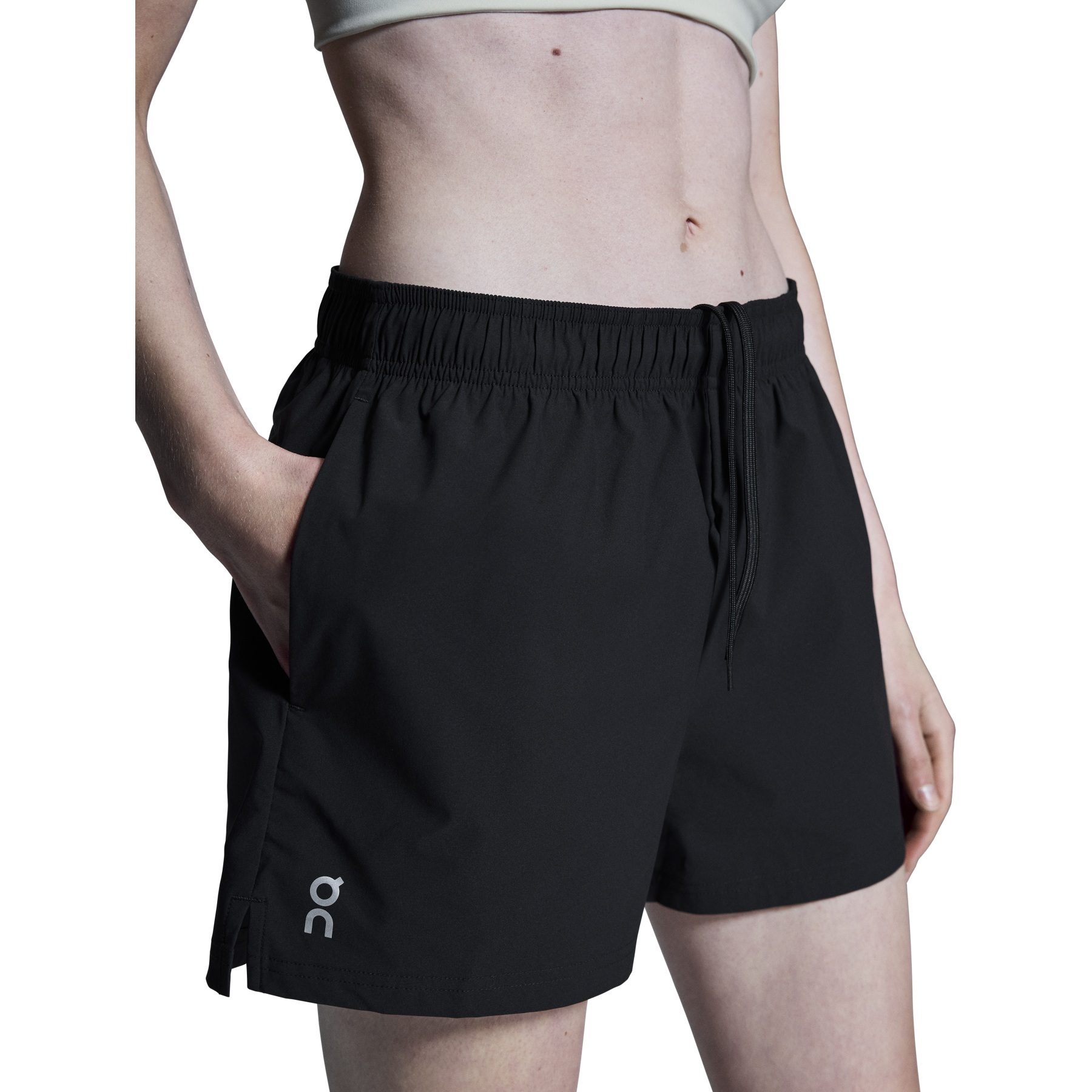 on-3-inch-core-shorts-women-black-5-1779359