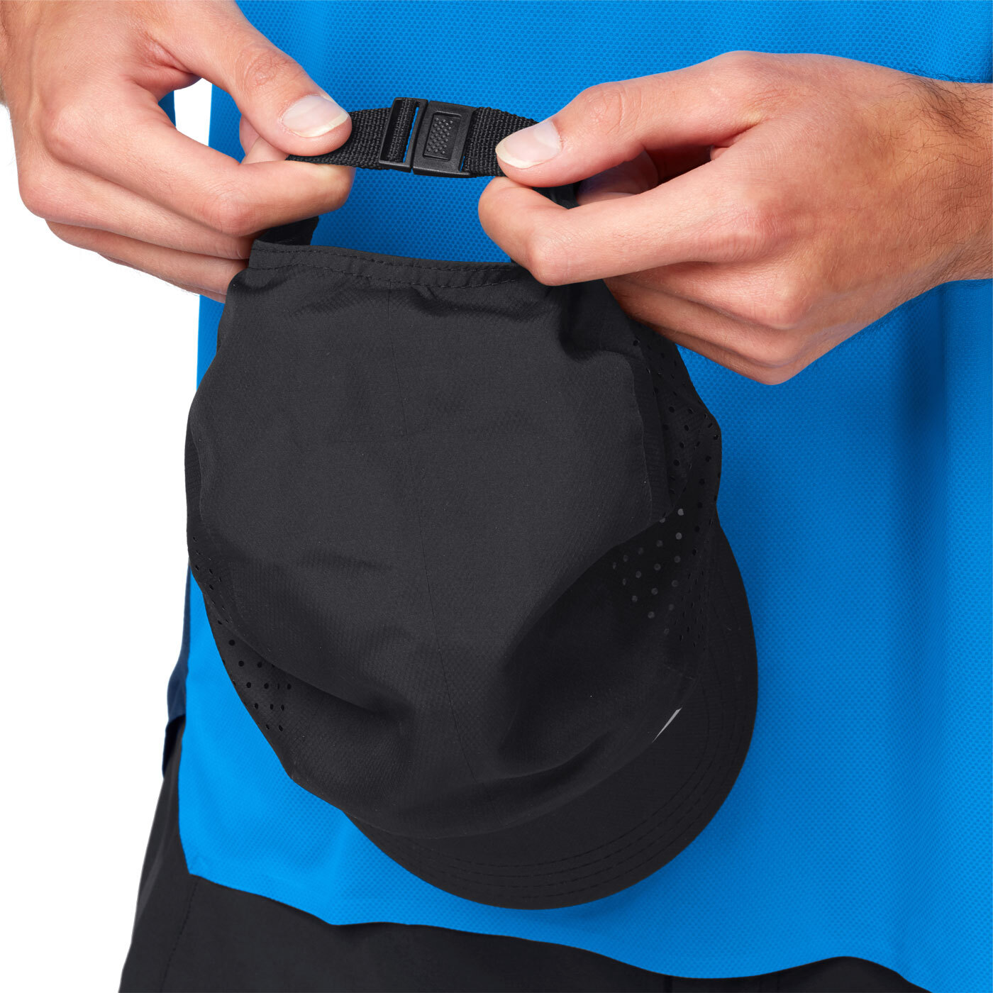 on-lightweight-cap-black-3-1479946