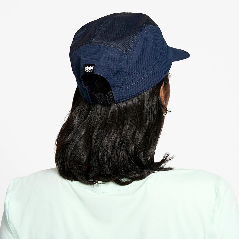 U-2-CA-0056-BL004_GOCap-Classic-Athletics-DeepSpace_D2_2025_STUD3_result