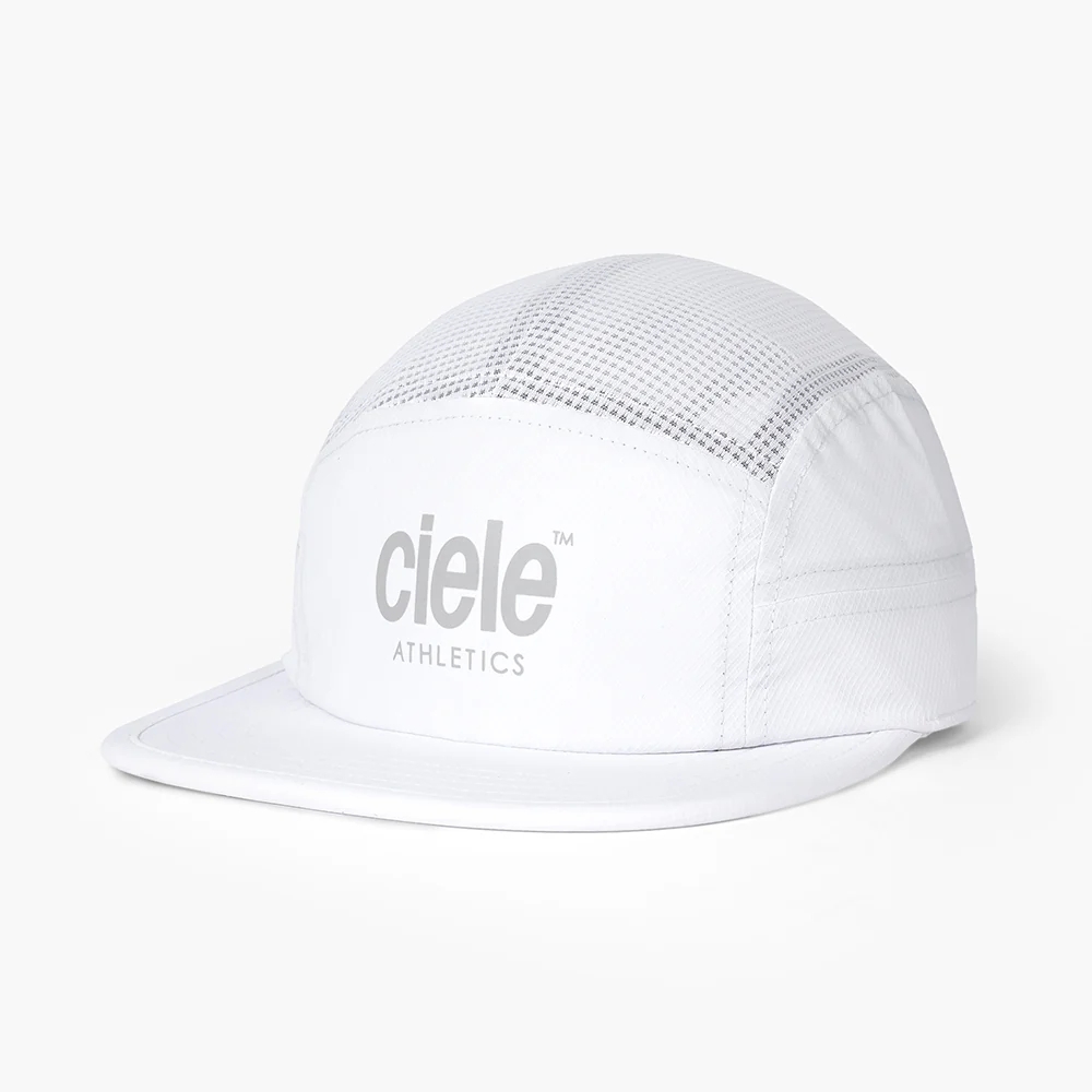 U-2-CA-0056-WH001_GOCap-Classic-Athletics-Ghost_D2_2025_FRNTL_d0c9979f-39a3-4e6a-a48f-82b4cc148c0d_result