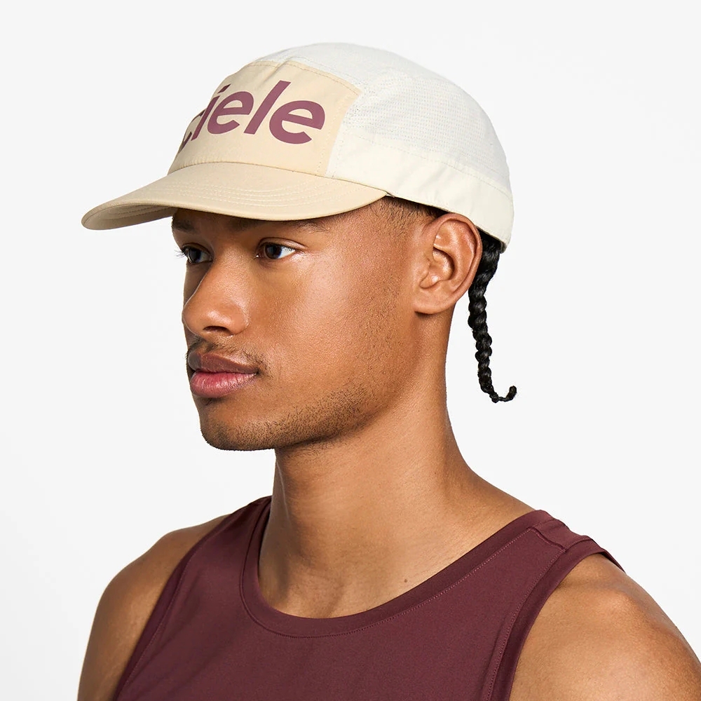 U-2-CA-0073-BE003_GOCap-Comp-Century-Safari-RainyDay_D2_2025_STUD2_result