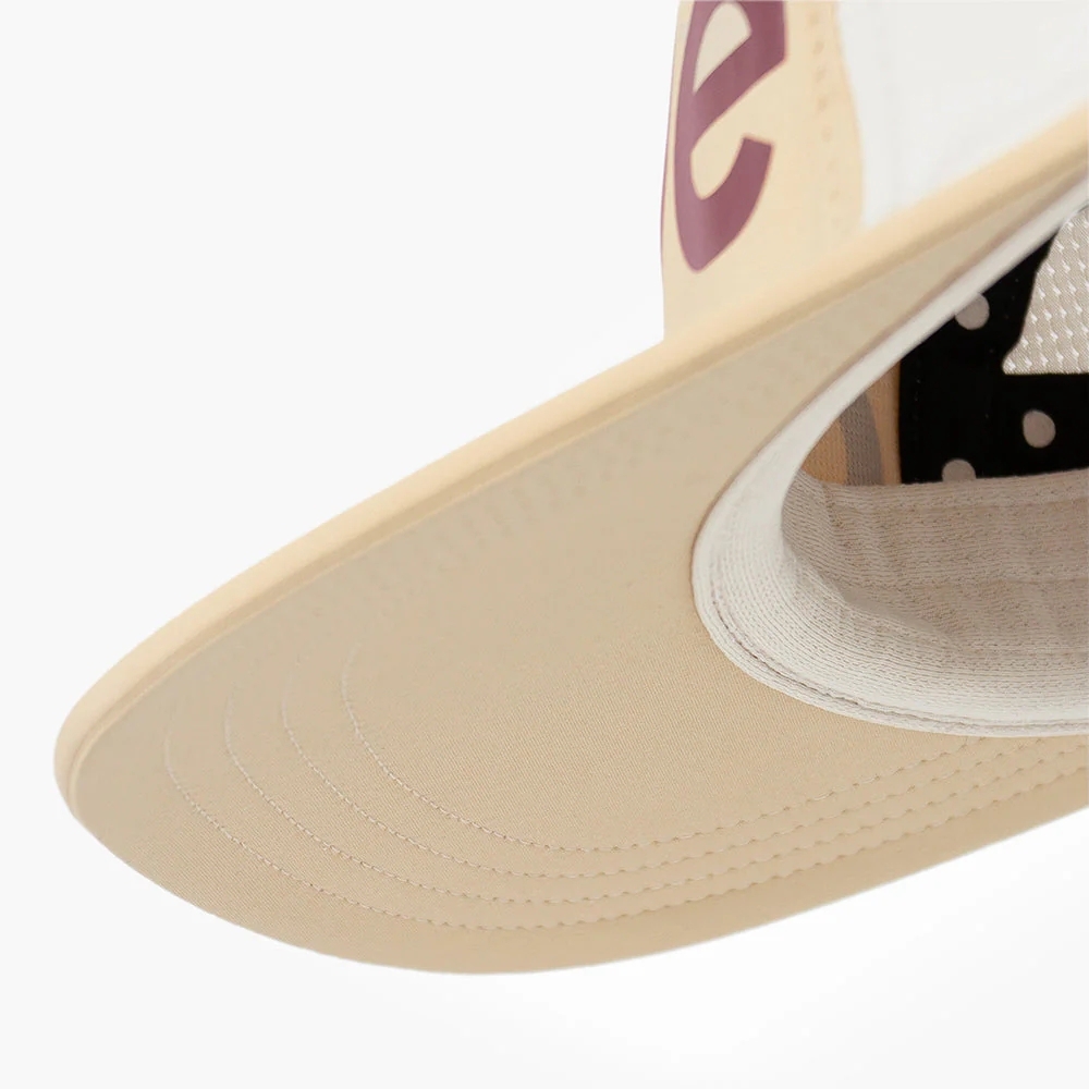 U-2-CA-0073-BE003_GOCap-Comp-Century-Safari-RainyDay_D2_2025_UNDRL_result