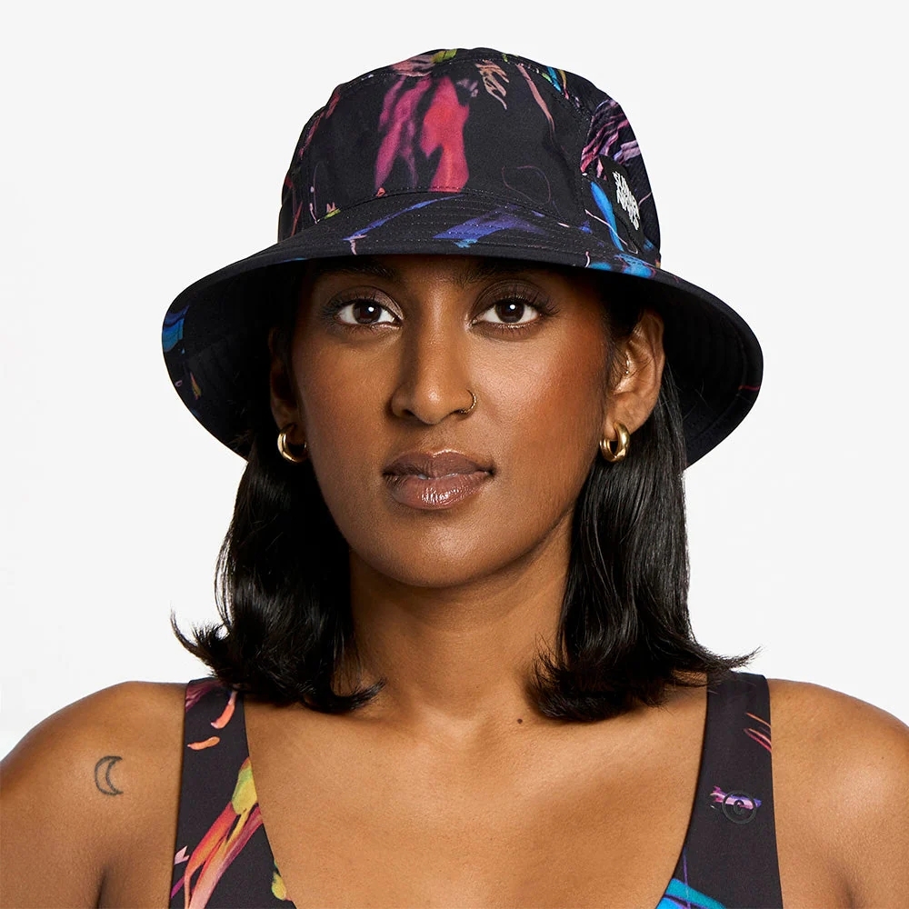 U-2-CA-0096-SNBK001_GOBucket-Comp-SummerNights-Nuit_D2_2025_STUD1_result