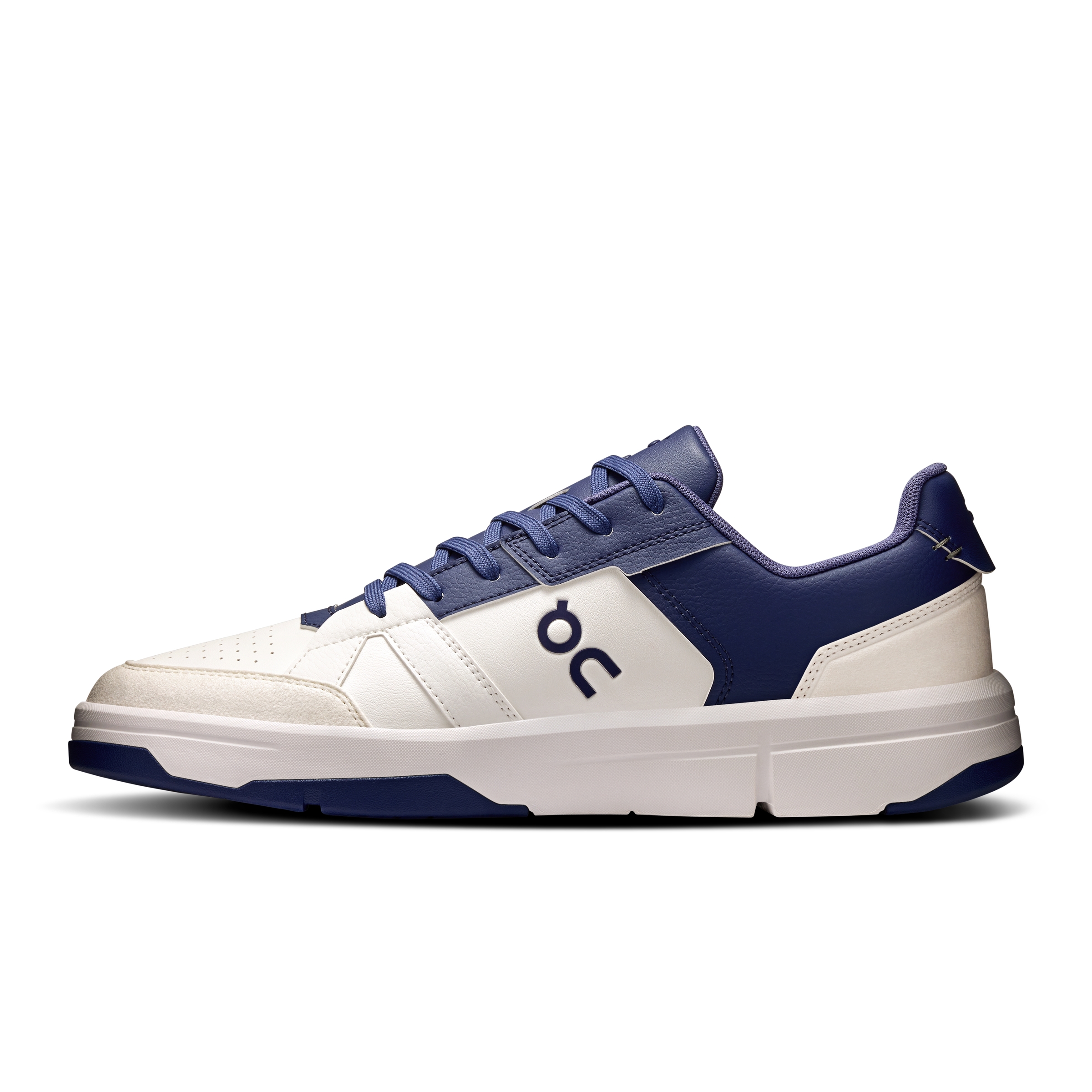 M THE ROGER CLUBHOUSE 3 WHITE ACAI  (4)