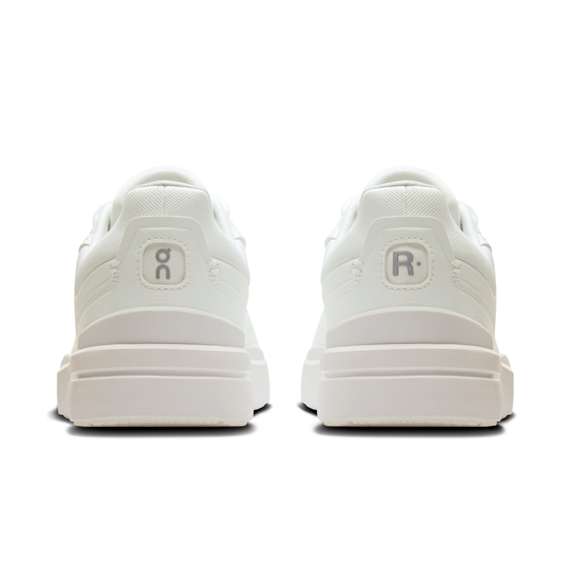 M THE ROGER ADVANTAGE WHITE WHITE  (5)_result