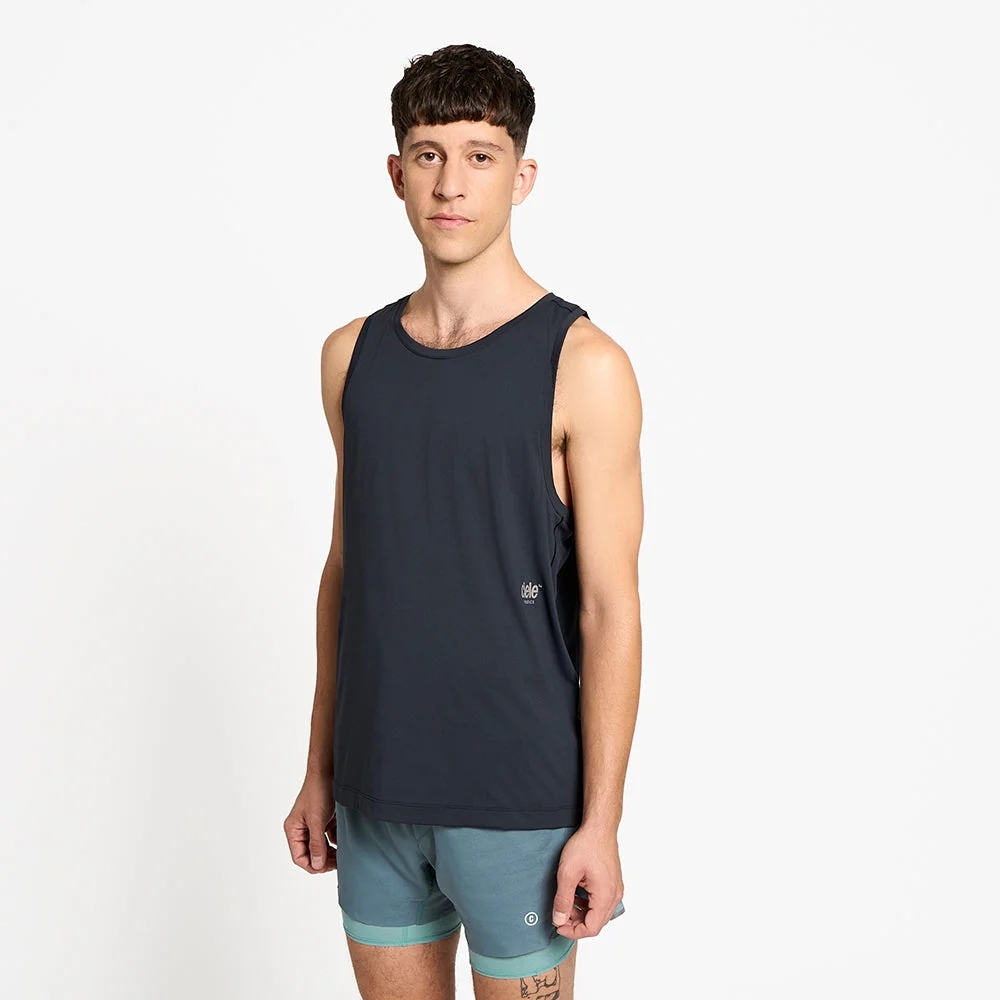 M-1-TT-0039-BK002_M-DLYSinglet-Shadowcast_D1_2025_STUD1_result