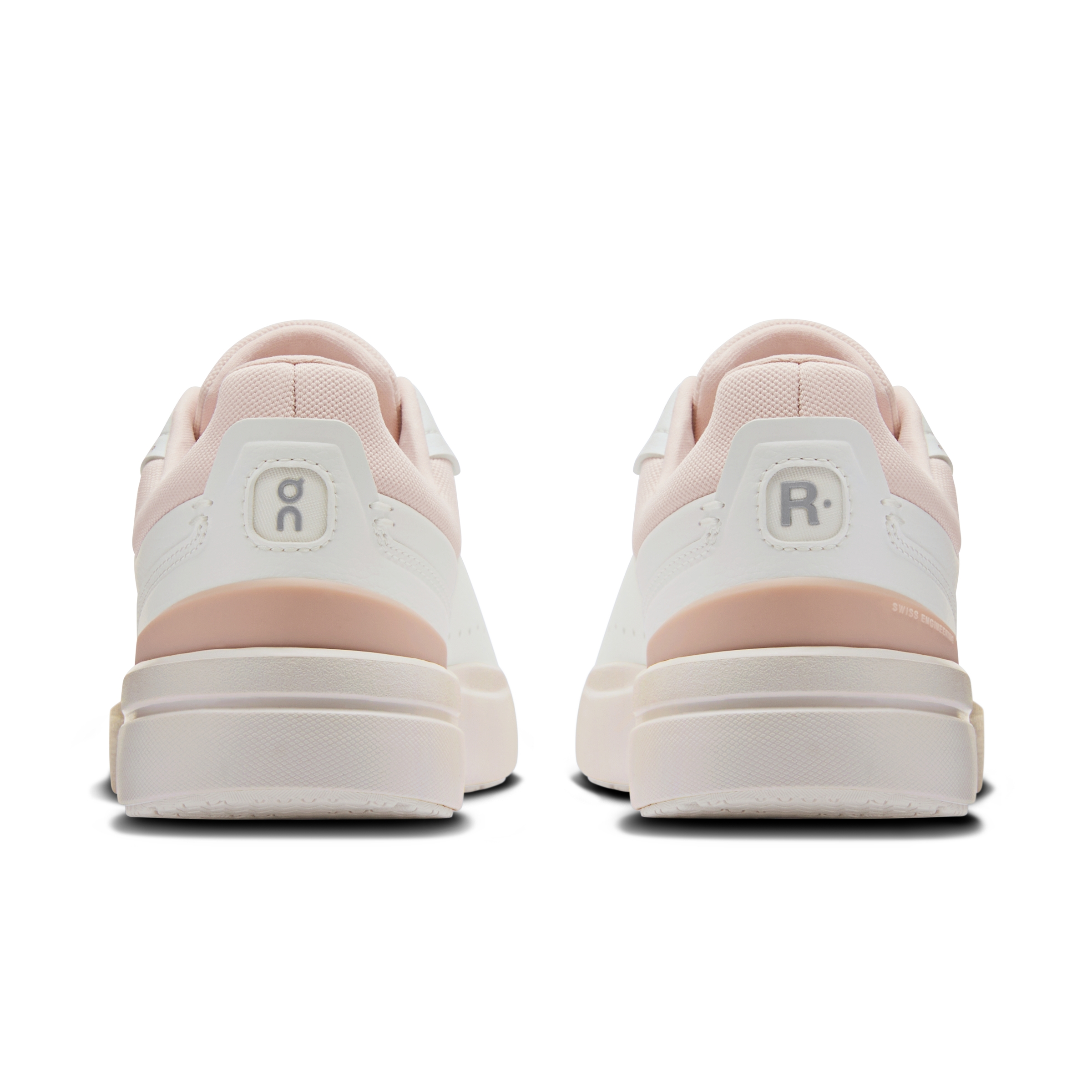 W THE ROGER ADVANTAGE WHITE ROSESHIP  (4)