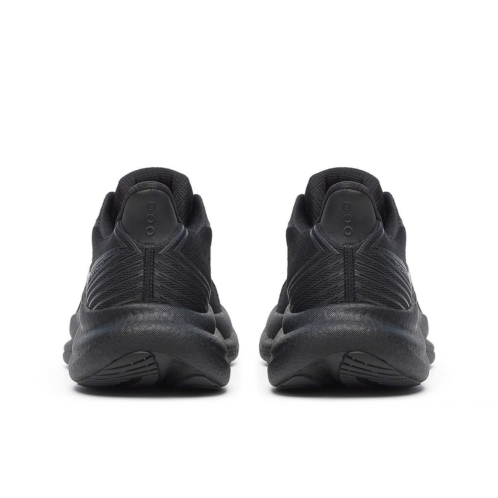 M TRIUMPH 23 TRIPLE BLACK (4)