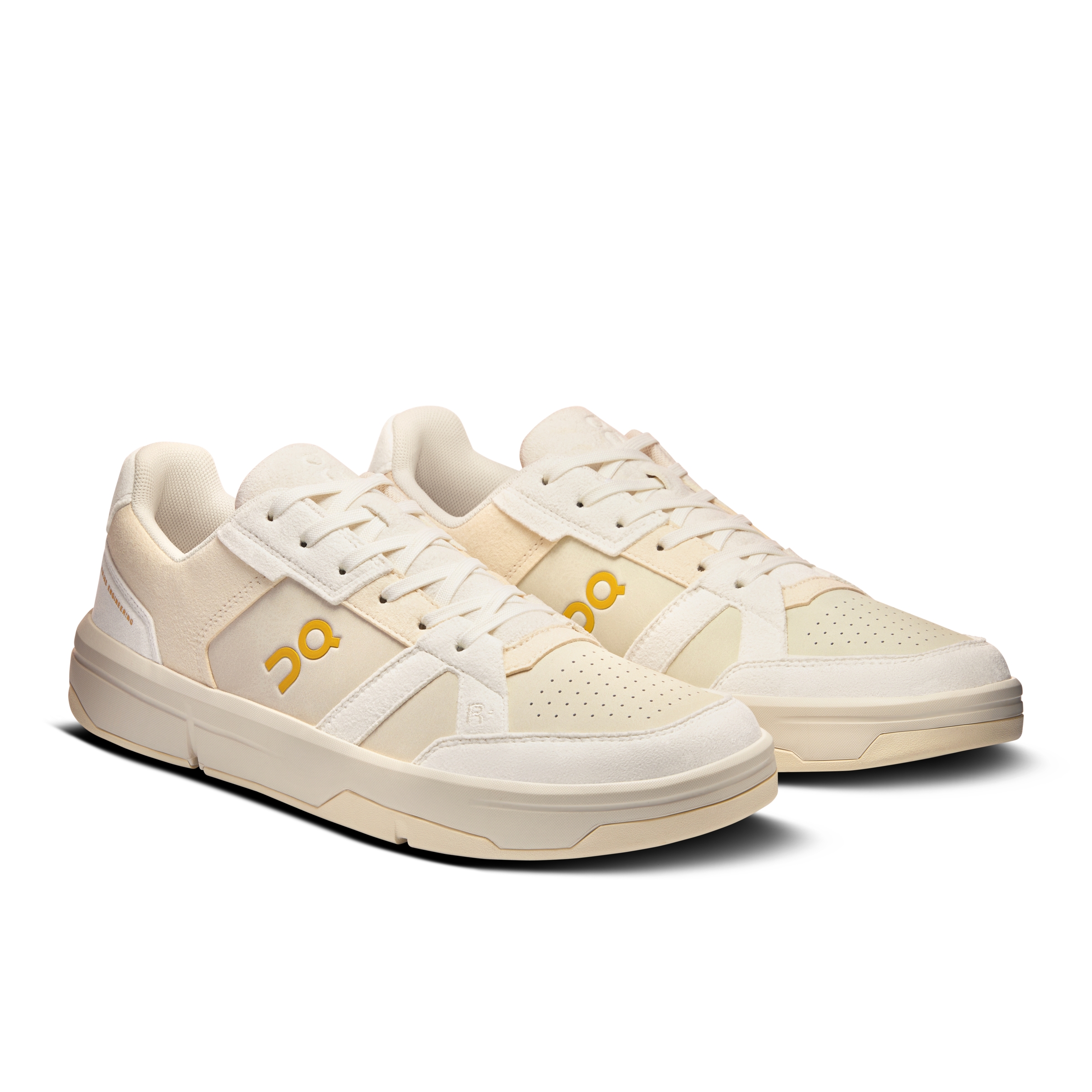 M THE ROGER CLUBHOUSE ACE IVORY DEW (5)