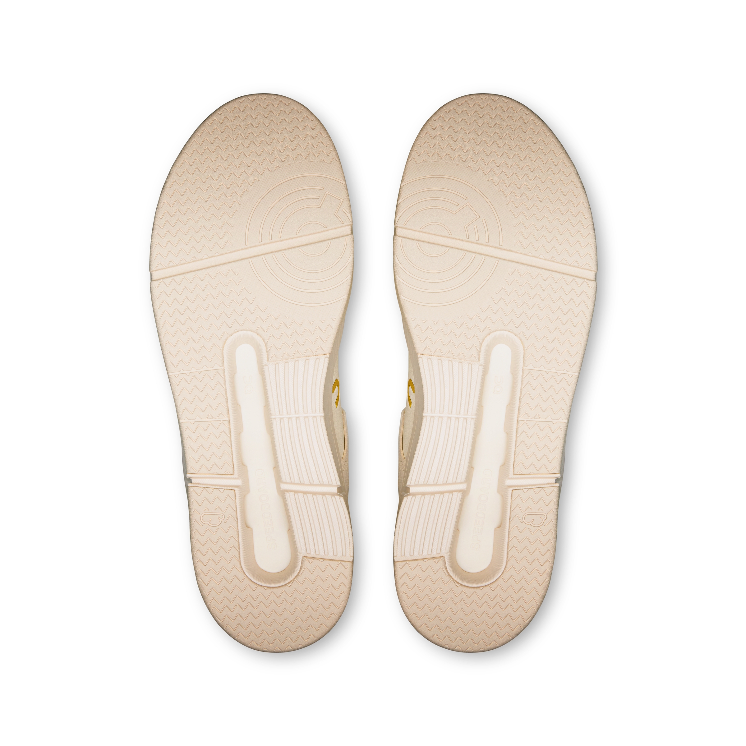 M THE ROGER CLUBHOUSE ACE IVORY DEW (6)