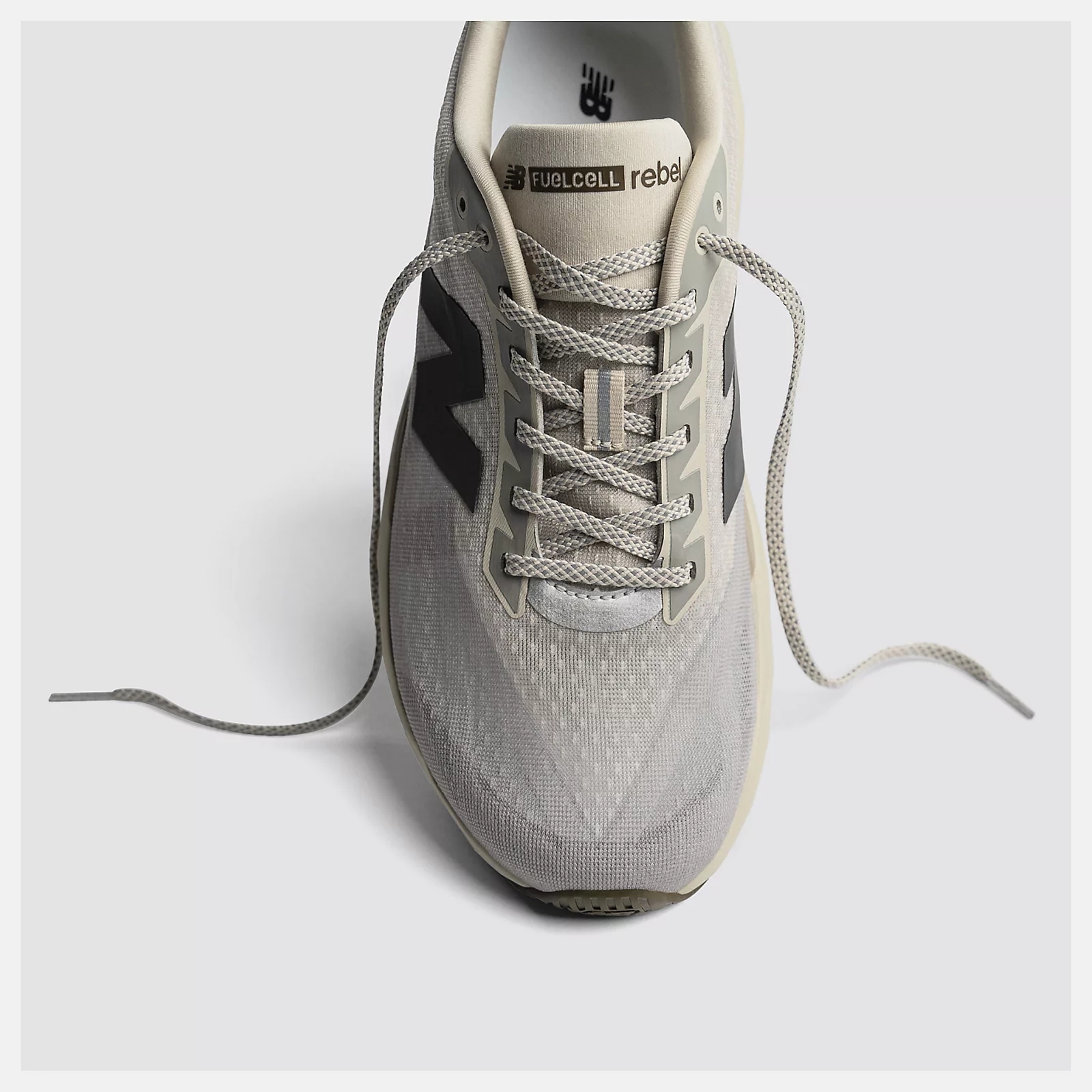 M REBEL V5 SHIPYARD ARID STONE SILVER METALLIC (9)
