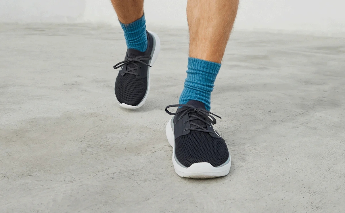 M OOMY STRIDE WHITE BLACK (9)