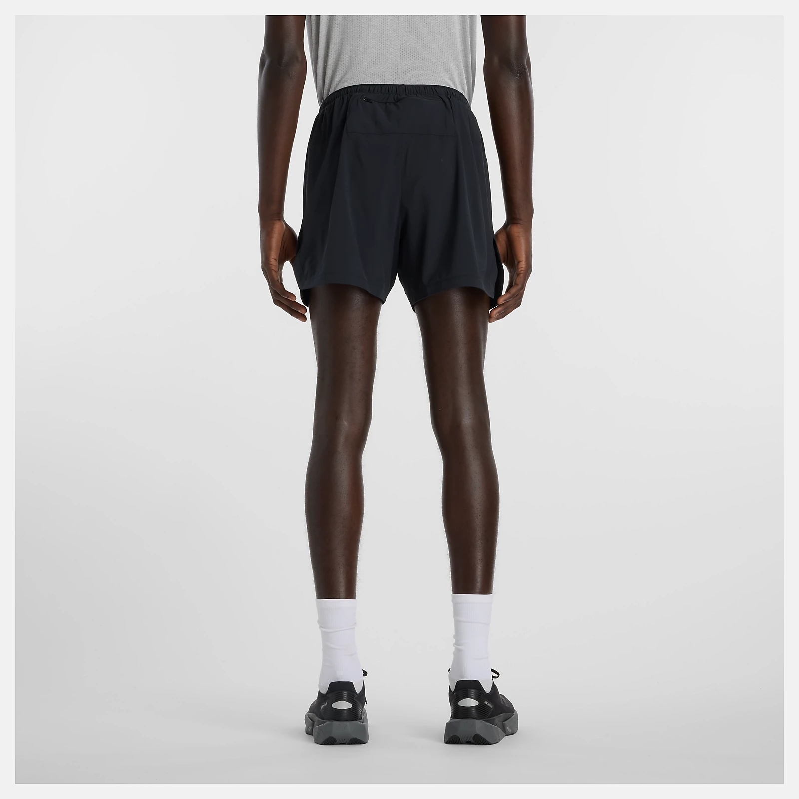 M RC ESSENTIAL SHORT 5IN BLACK SLATE GREY (4)