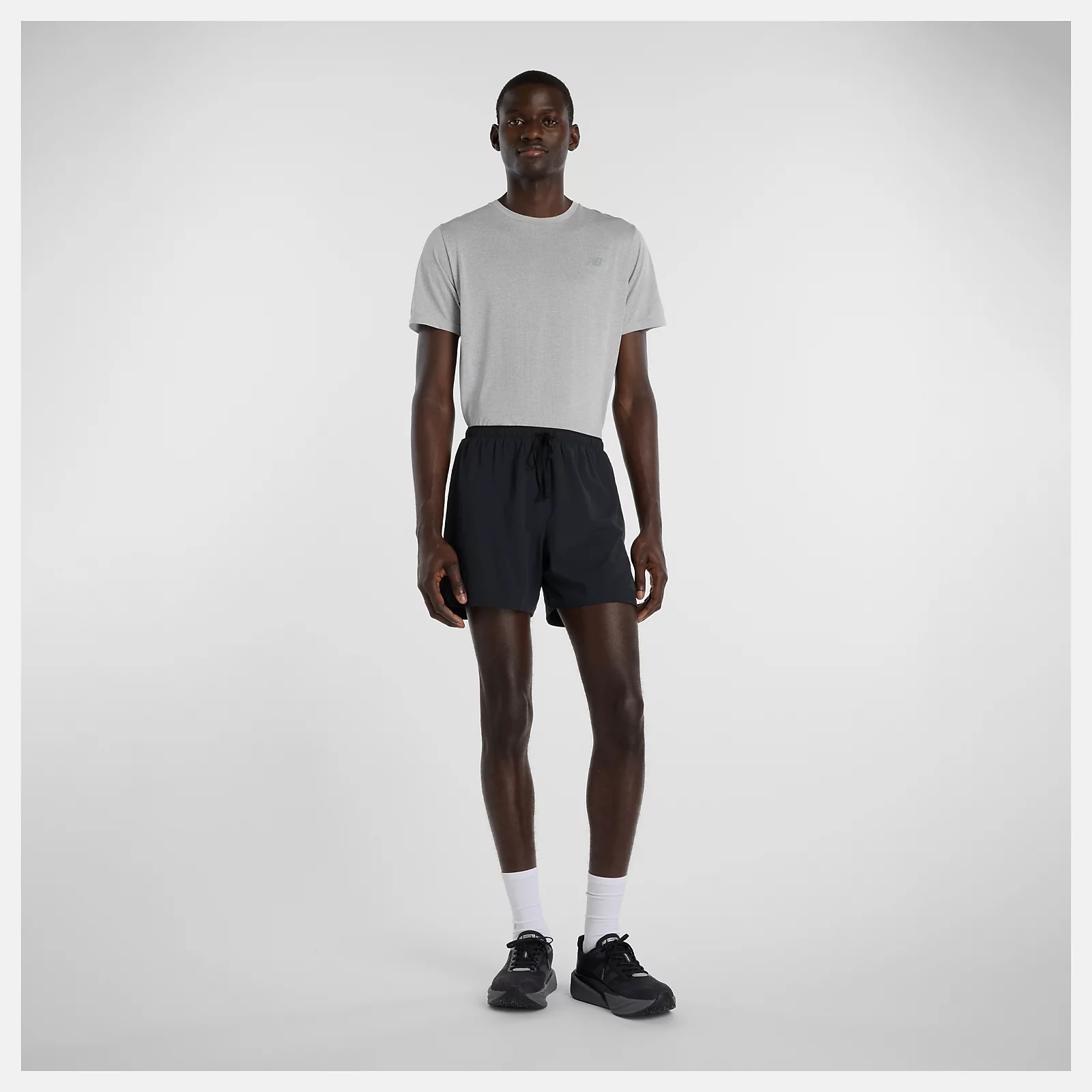 M RC ESSENTIAL SHORT 5IN BLACK SLATE GREY (1)