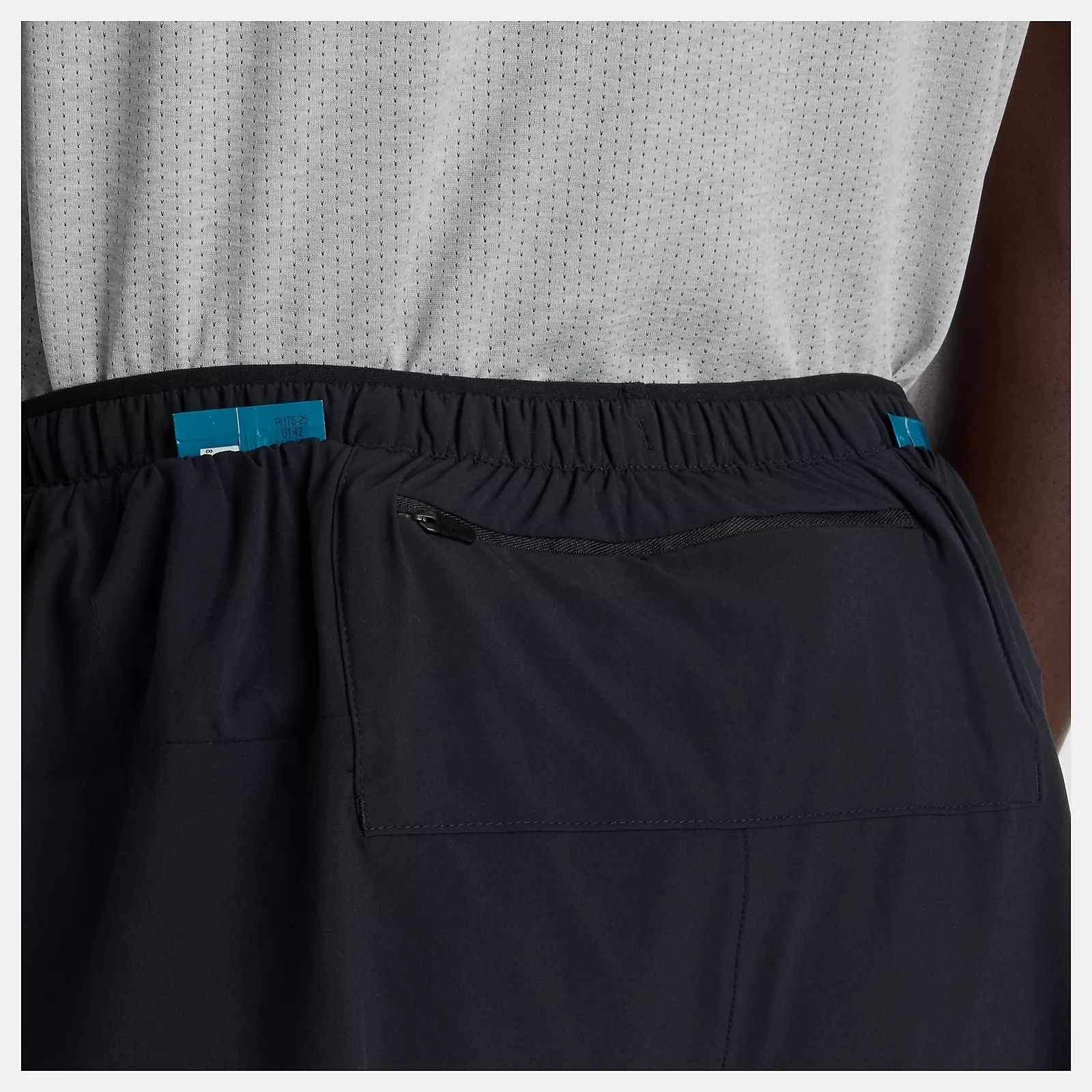 M RC ESSENTIAL SHORT 5IN BLACK SLATE GREY (5)