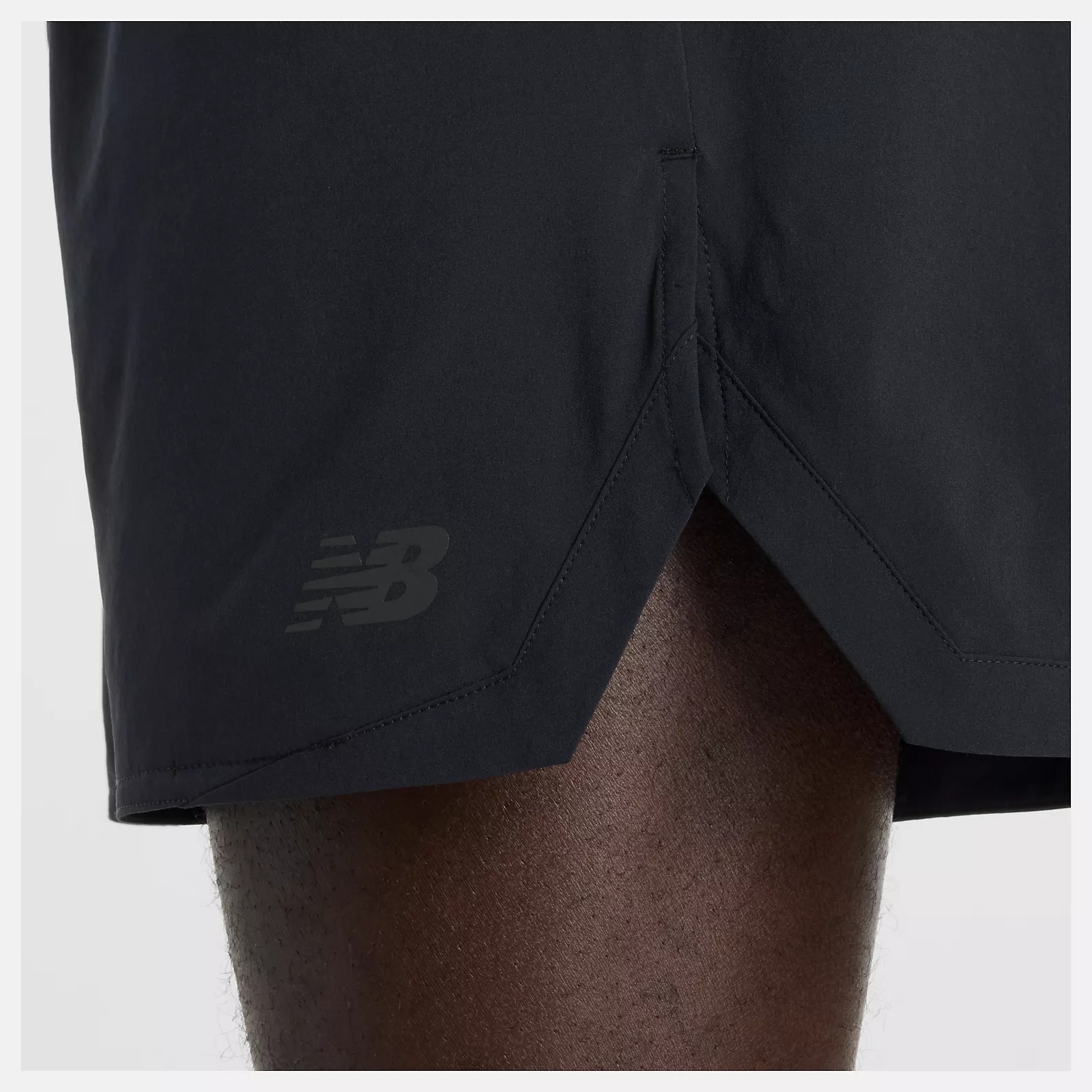 M RC ESSENTIAL SHORT 5IN BLACK SLATE GREY (7)