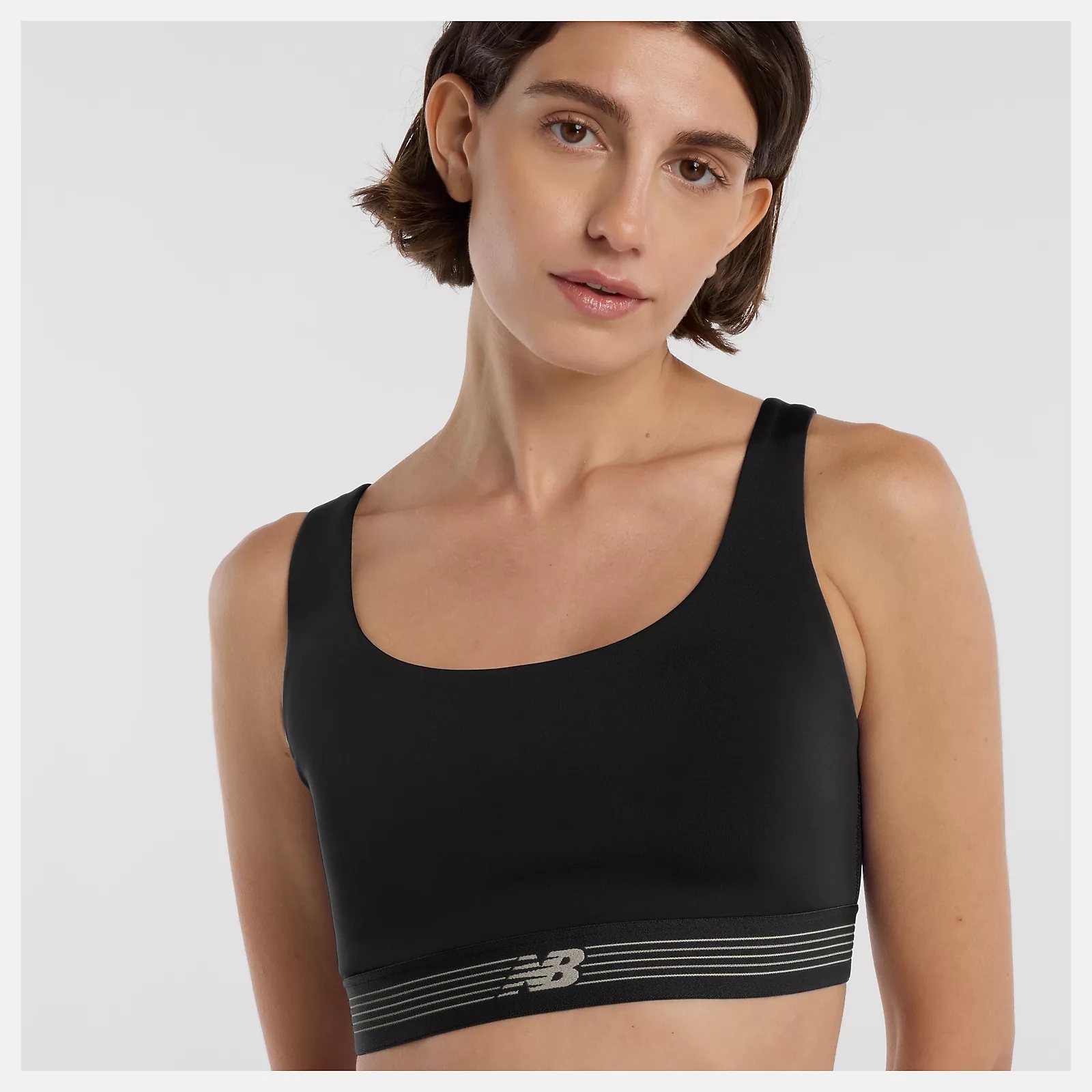 W AC TRAIN BRA BLACK (4)