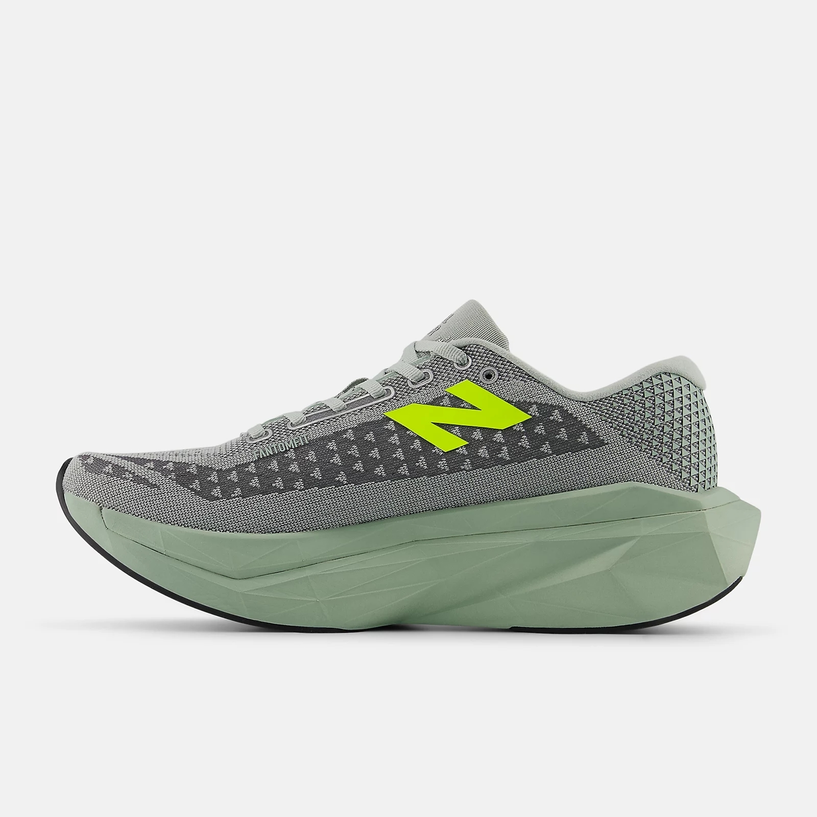 M TRAINER V3 MOSAIC GREEN LONE STAR GREY (2)
