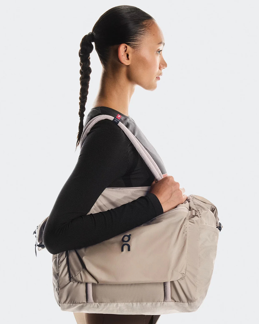 TRACK PACK 35L LITE SAND (4)