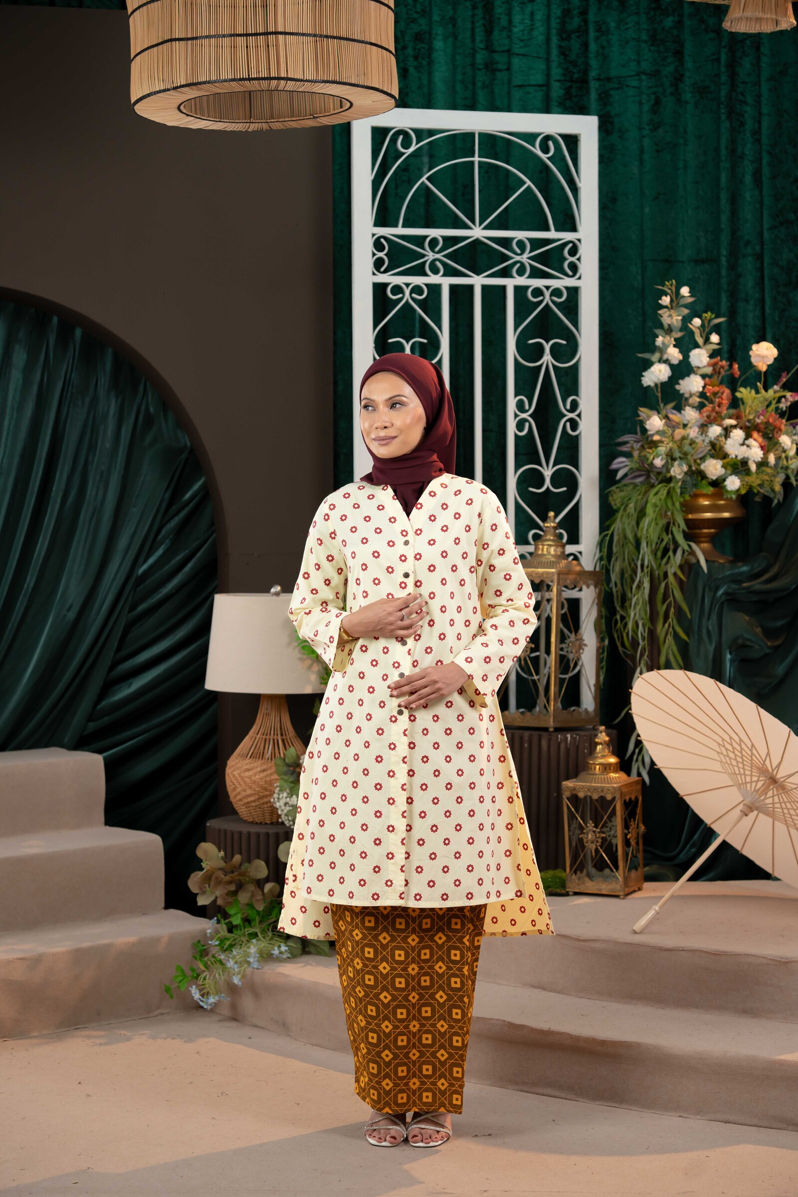 lawana studio 01-858