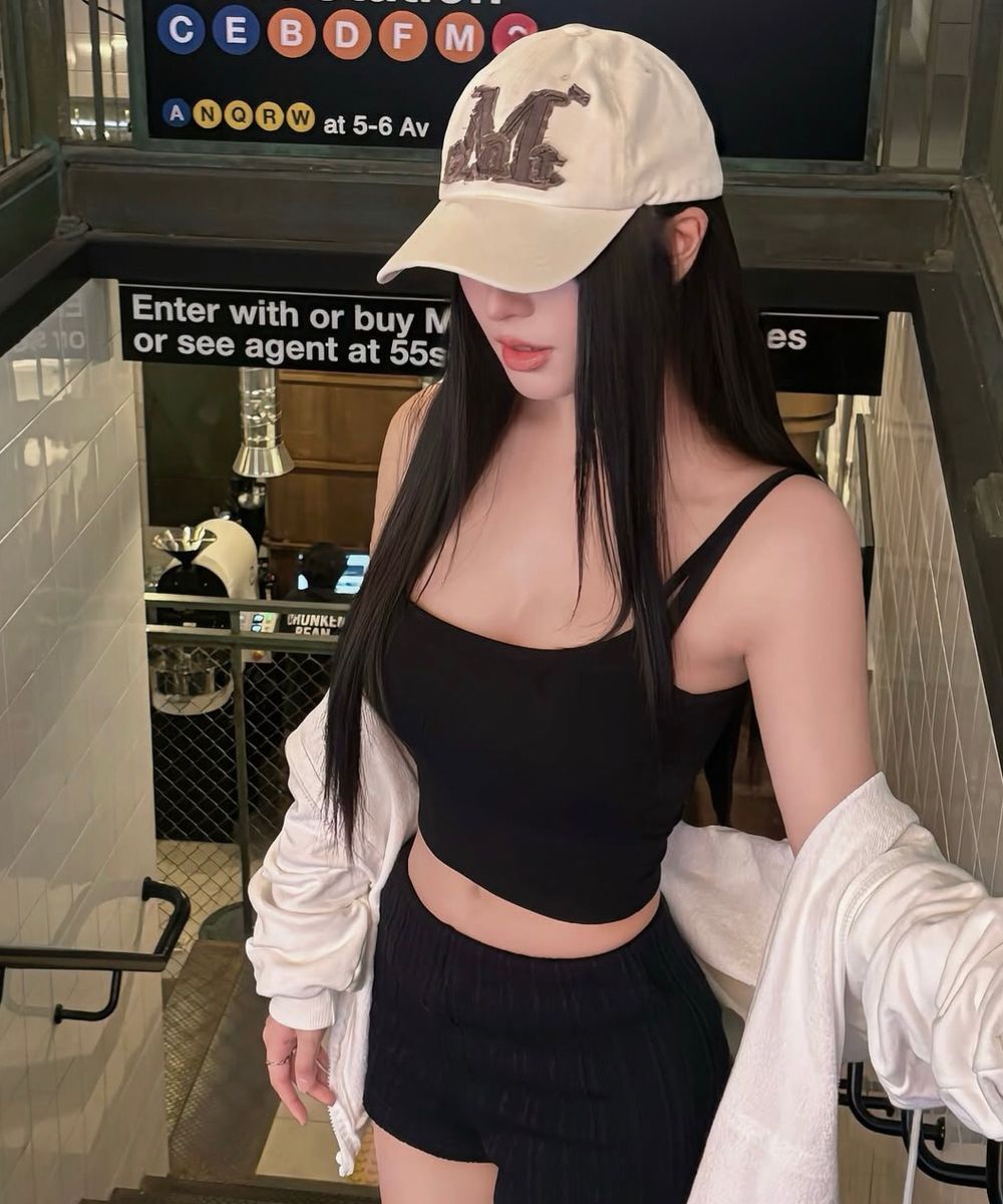 10022