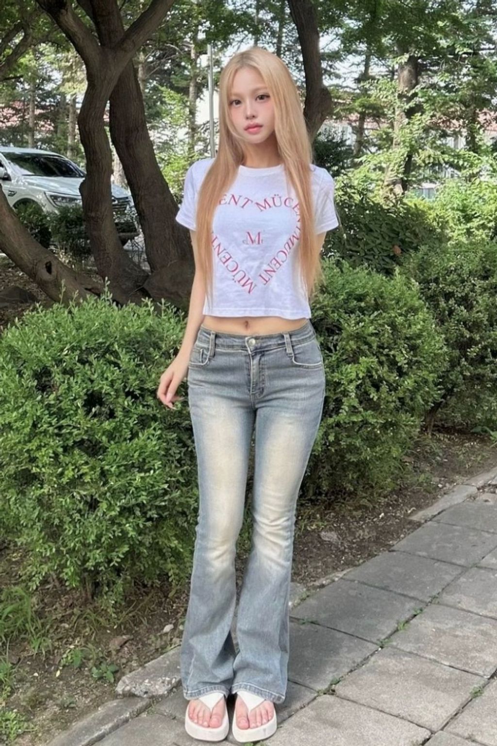 10042