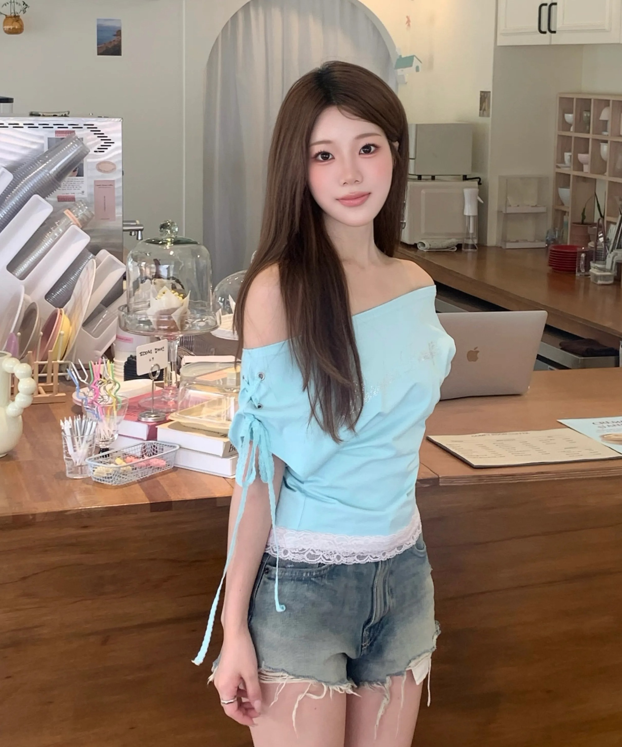 imgi_319_4cb3c399945347aebae5ec3a1a99e61a