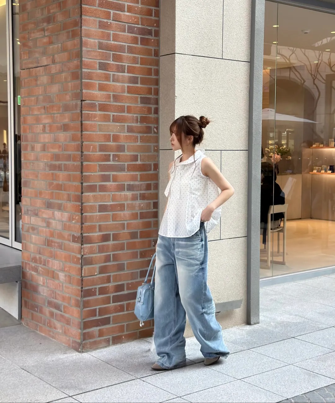 imgi_320_a32dd8cc10e246e1aac6d571697e79de