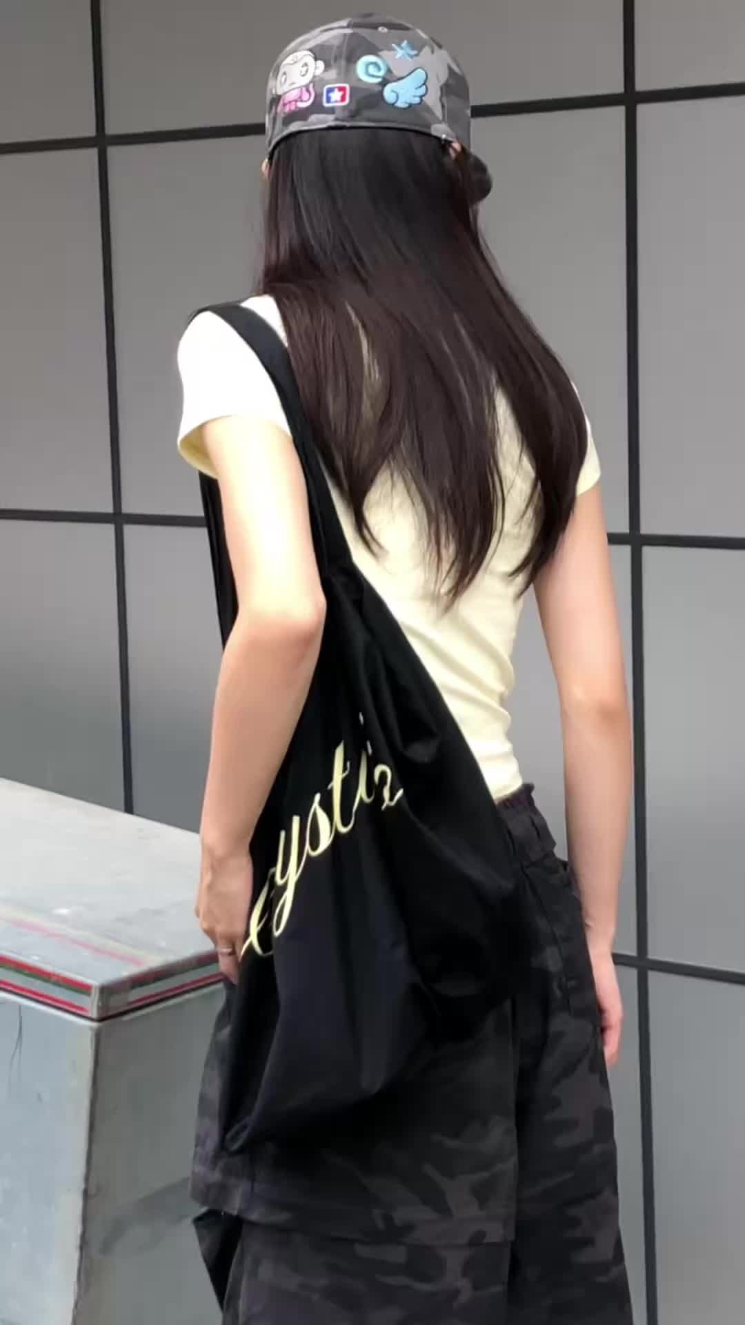 imgi_19_YAh9jJlZrE_01