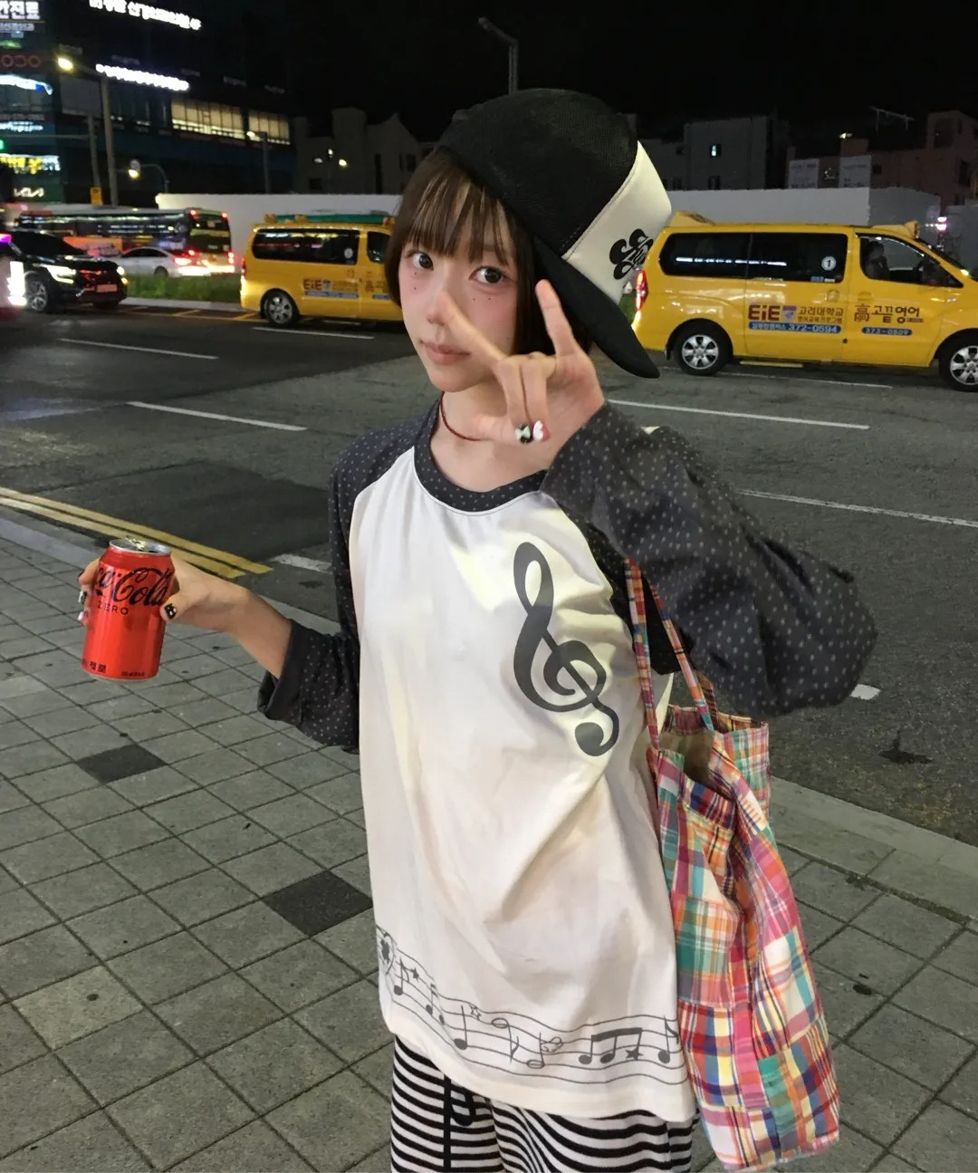imgi_328_690b317b0f4442878904e67a81865a2a