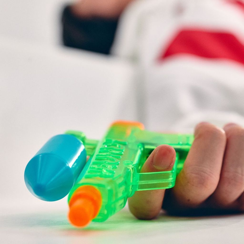 【未開封】WATER GUN KEYCHAIN Vaundy 商品詳細ページ | Vaundy ONLINE STORE | Logo Water Gun Keyholder